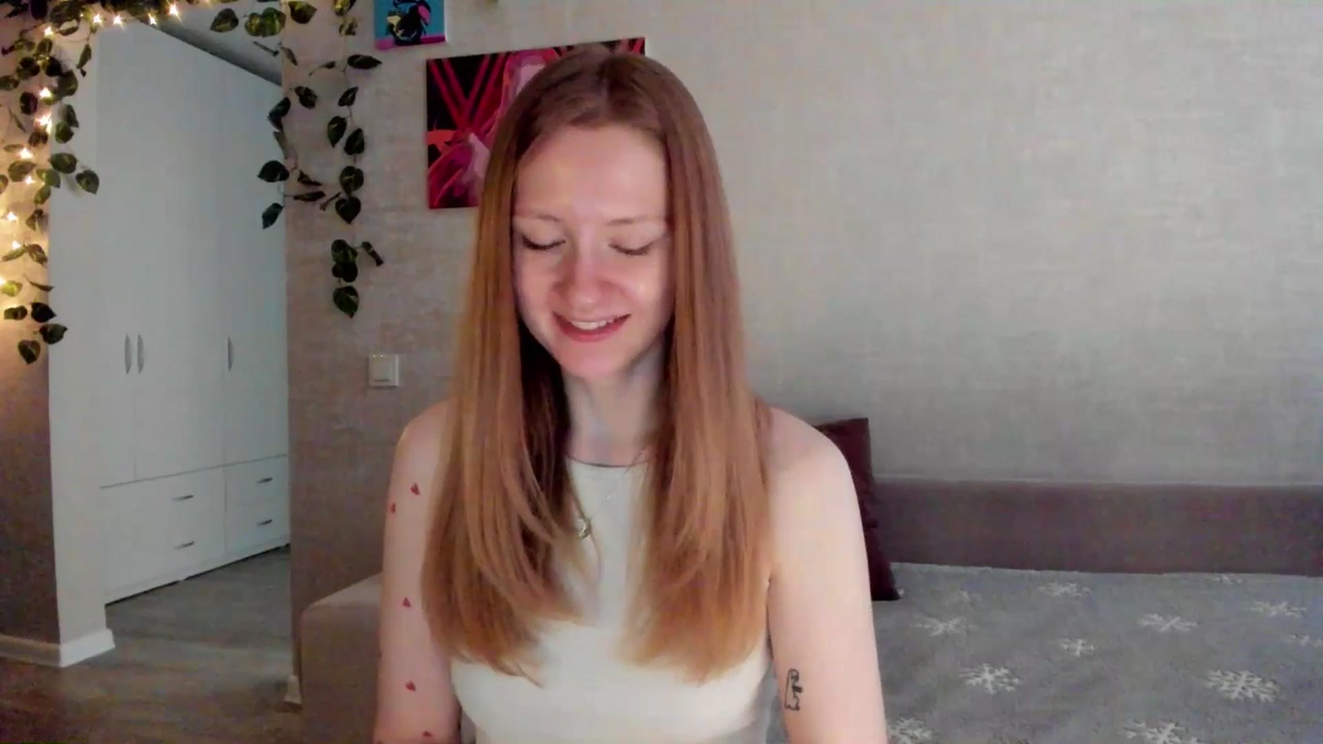Gallery image thumbnail from mnialice's myfreecams stream on, 09/30/2025, 04:43 image 9 of 20