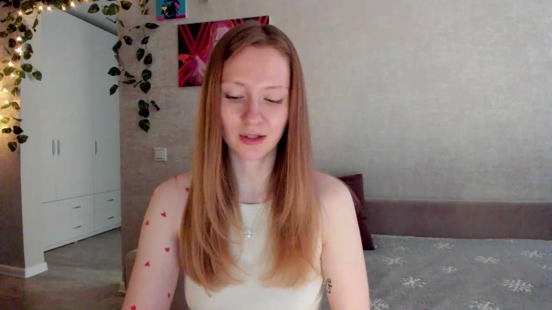 Gallery image thumbnail from mnialice's myfreecams stream on, 09/30/2025, 04:43 image 7 of 20