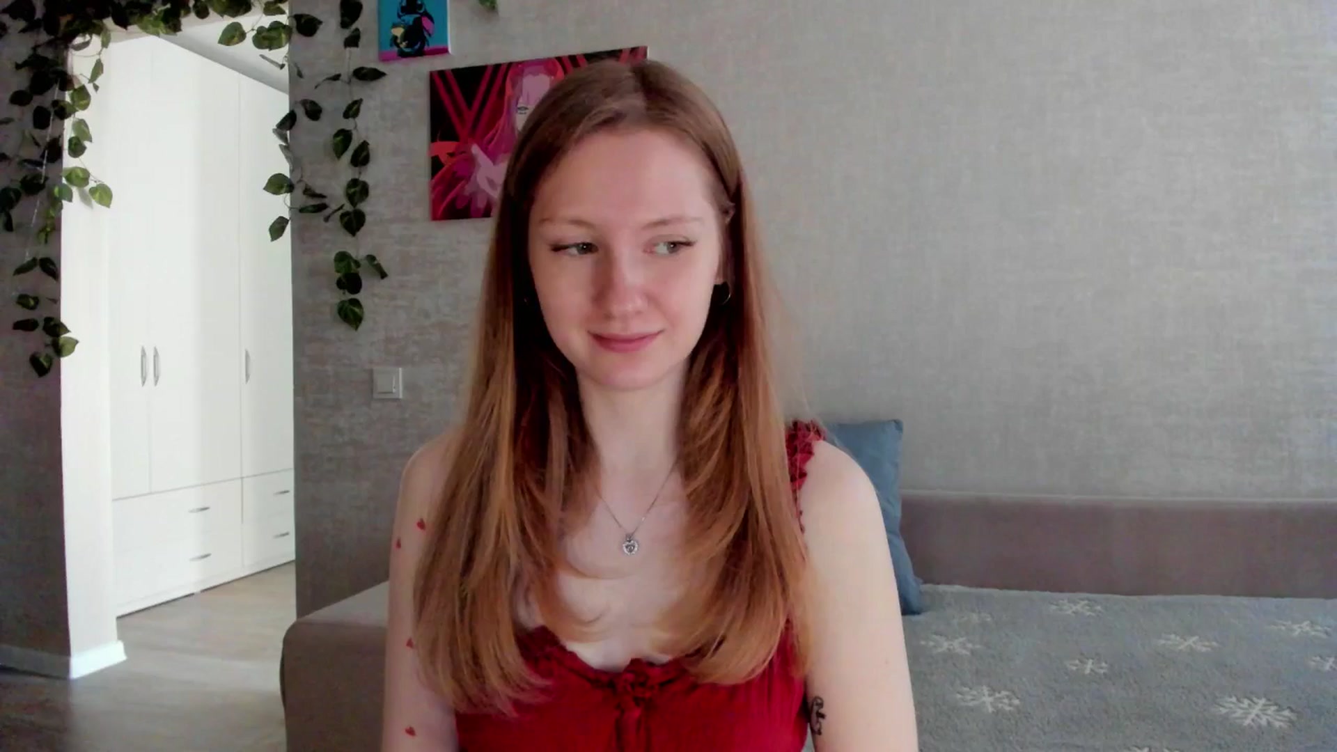 Gallery image thumbnail from mnialice's myfreecams stream on, 10/01/2025, 03:03 image 14 of 20