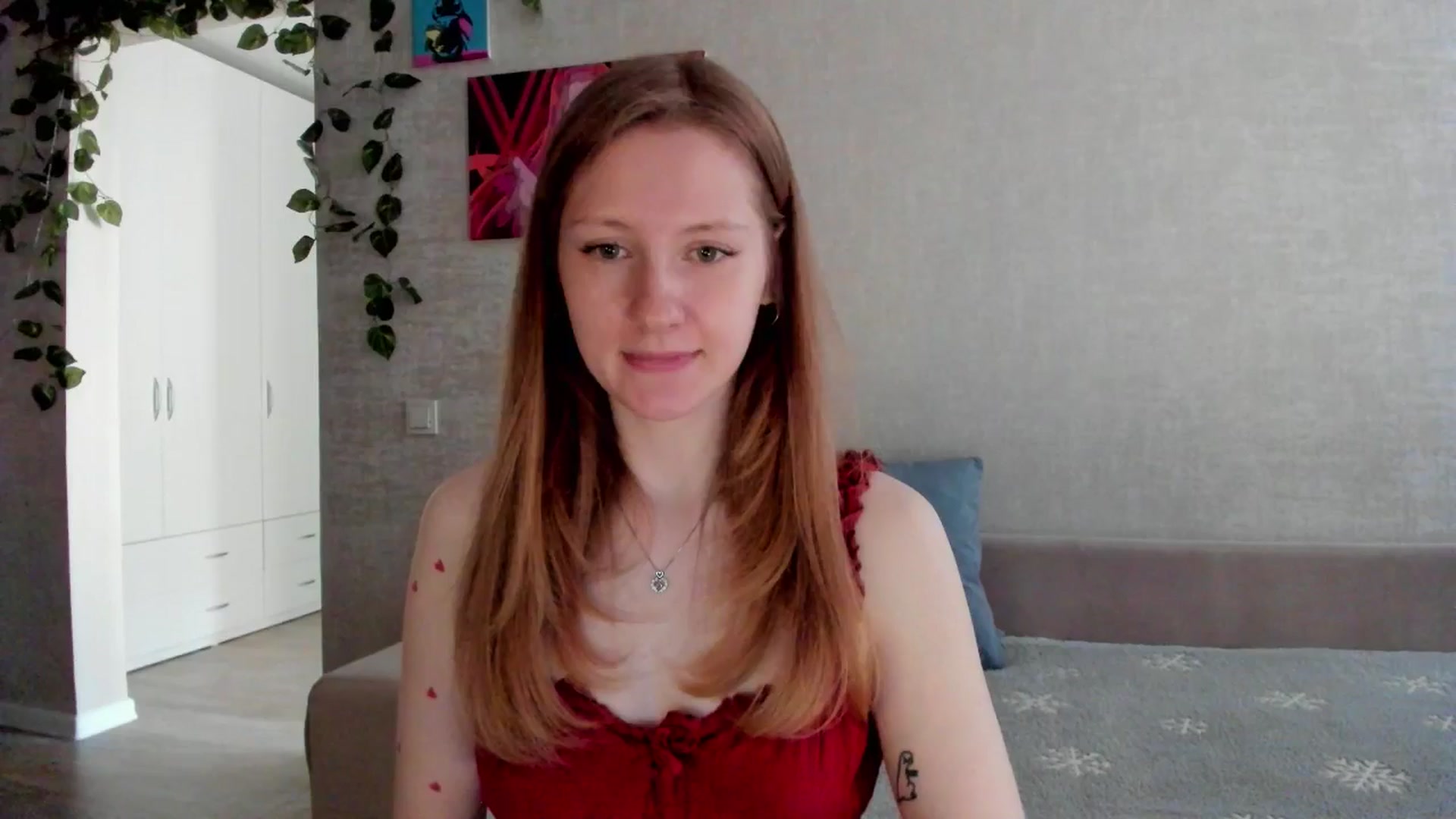 Gallery image thumbnail from mnialice's myfreecams stream on, 10/01/2025, 03:03 image 16 of 20