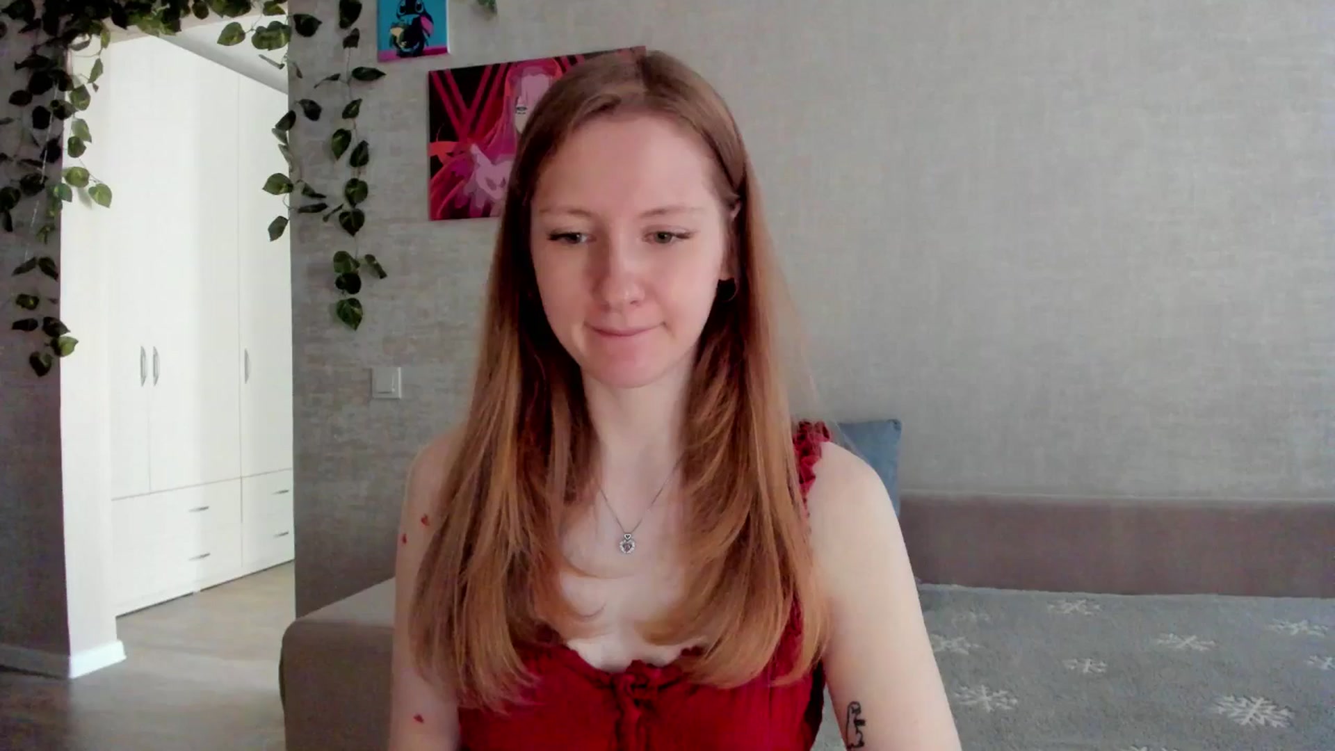 Gallery image thumbnail from mnialice's myfreecams stream on, 10/01/2025, 03:03 image 12 of 20