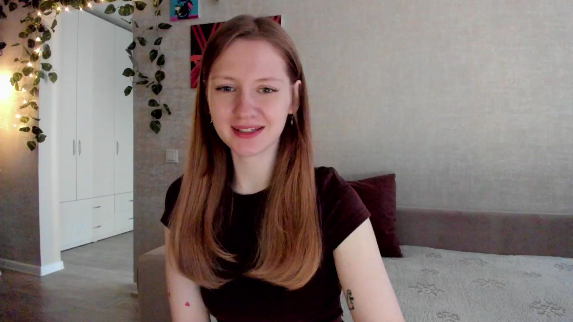 Gallery image thumbnail from mnialice's myfreecams stream on, 10/11/2025, 03:23 image 18 of 20
