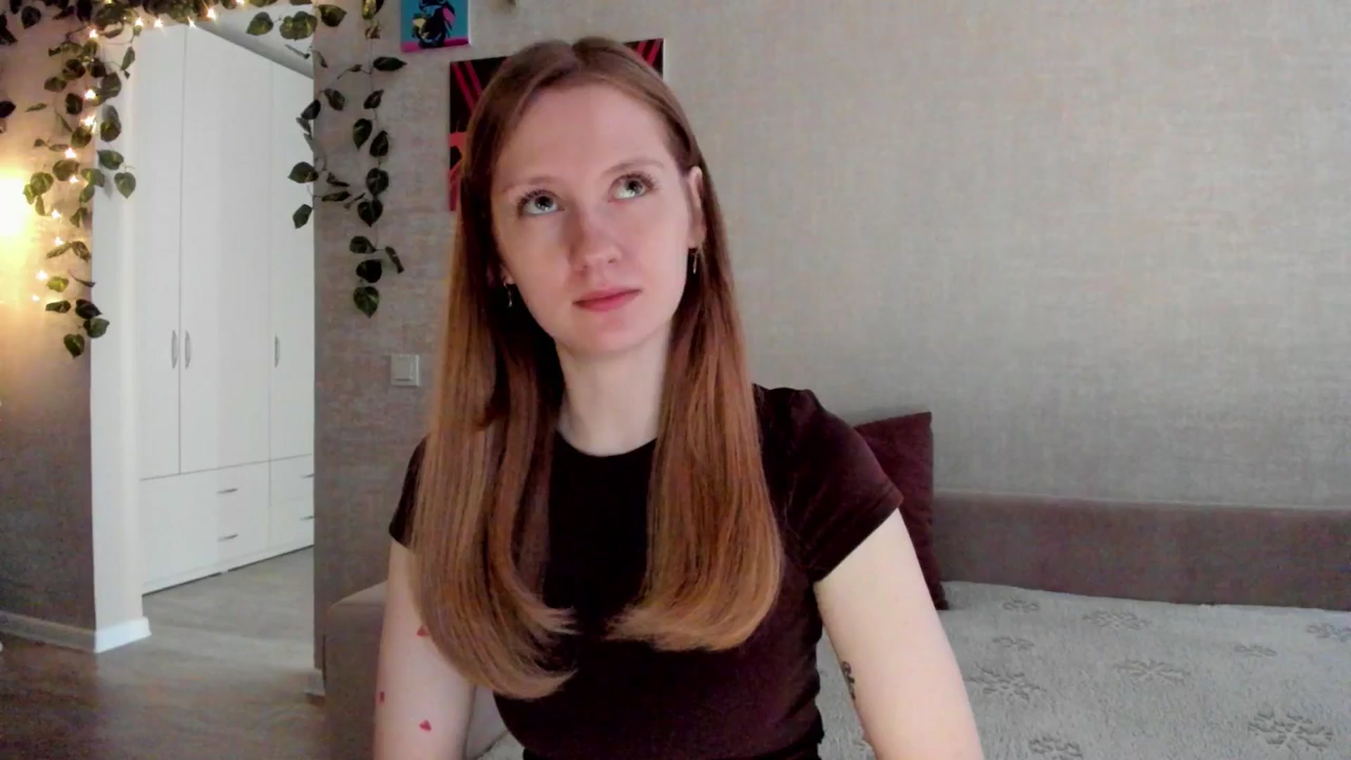 Gallery image thumbnail from mnialice's myfreecams stream on, 10/11/2025, 03:23 image 12 of 20