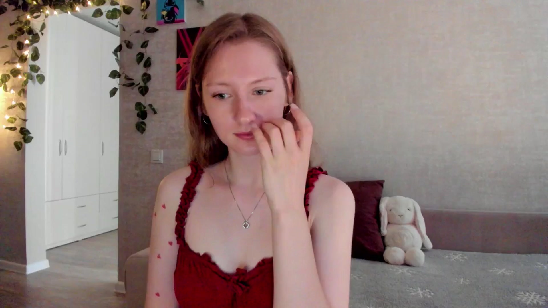 Gallery image thumbnail from mnialice's myfreecams stream on, 10/12/2025, 03:06 image 19 of 20