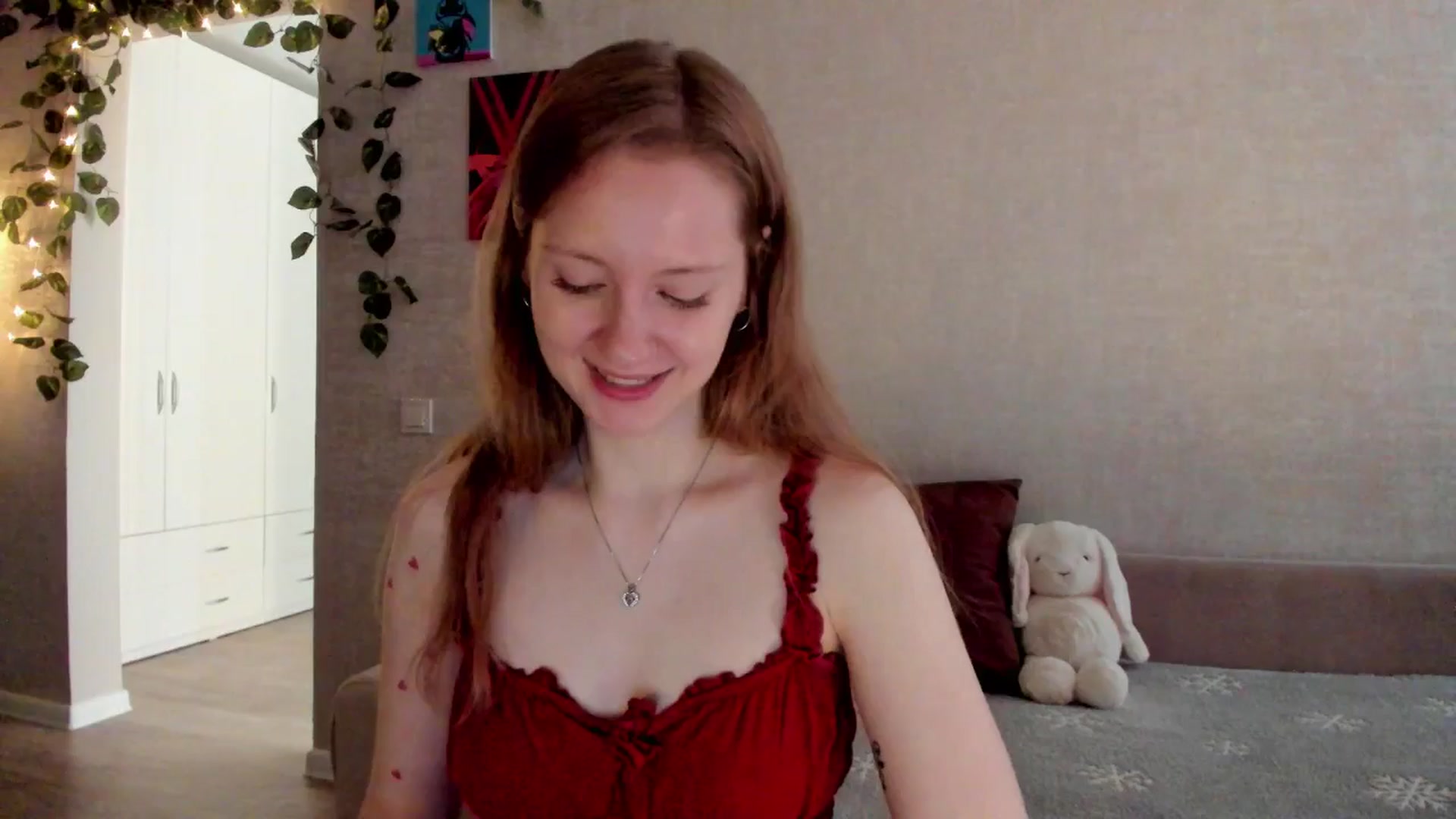 Gallery image thumbnail from mnialice's myfreecams stream on, 10/12/2025, 03:06 image 11 of 20