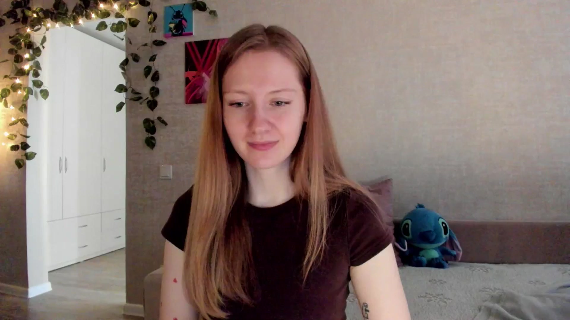 Gallery image thumbnail from mnialice's myfreecams stream on, 10/18/2025, 04:58 image 5 of 20