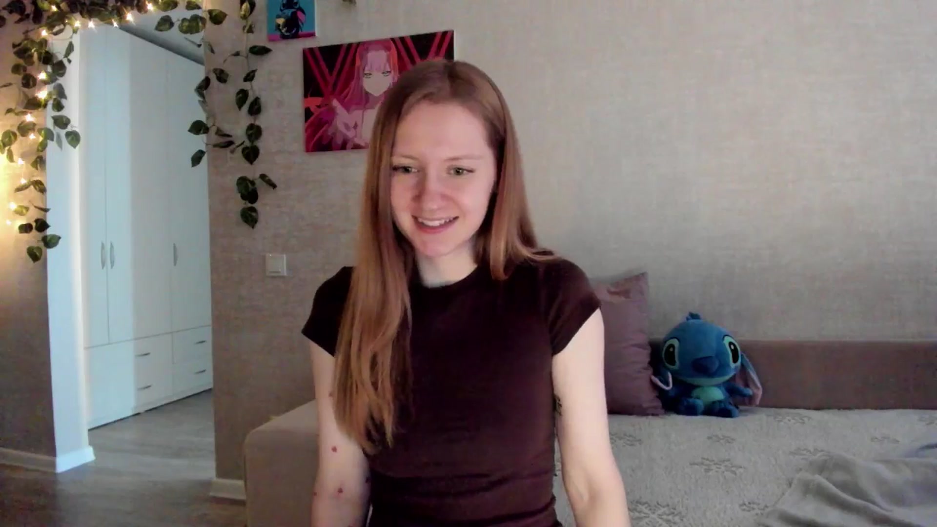 Gallery image thumbnail from mnialice's myfreecams stream on, 10/18/2025, 04:58 image 16 of 20