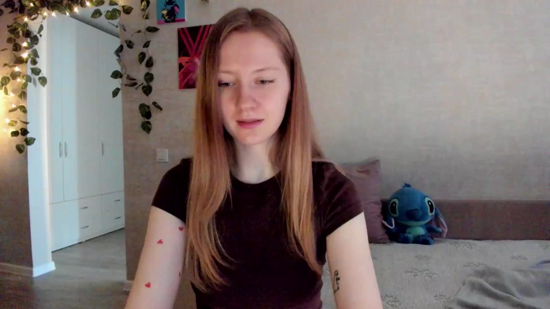 Gallery image thumbnail from mnialice's myfreecams stream on, 10/18/2025, 04:58 image 14 of 20