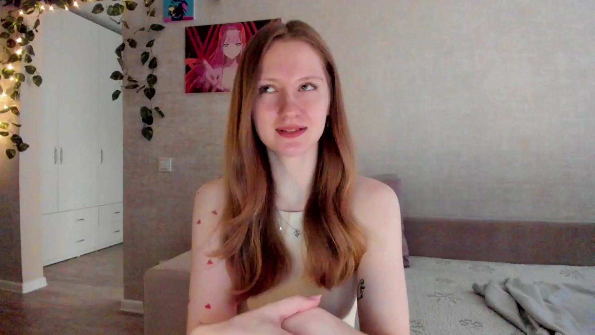 Gallery image thumbnail from mnialice's myfreecams stream on, 10/19/2025, 04:11 image 3 of 20