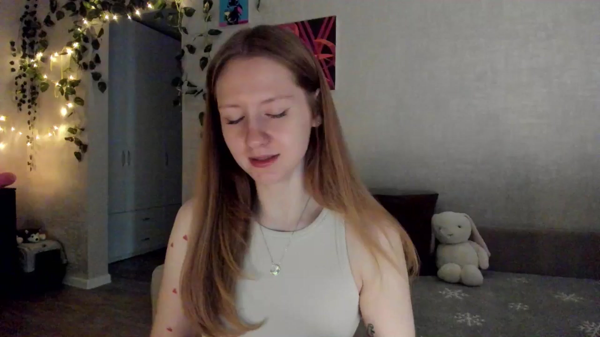 Gallery image thumbnail from mnialice's myfreecams stream on, 11/02/2025, 03:26 image 6 of 20