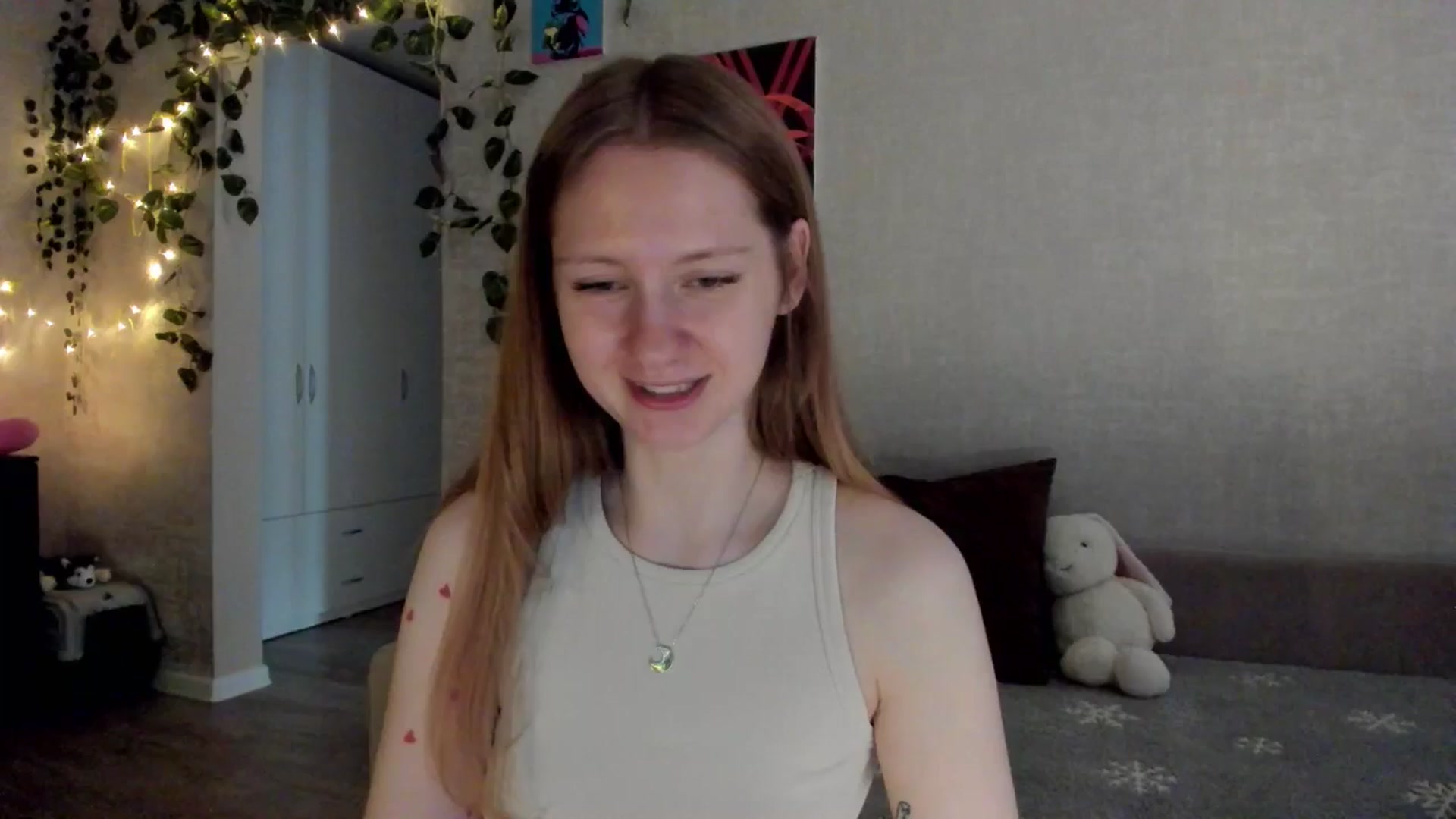 Gallery image thumbnail from mnialice's myfreecams stream on, 11/02/2025, 04:03 image 11 of 20