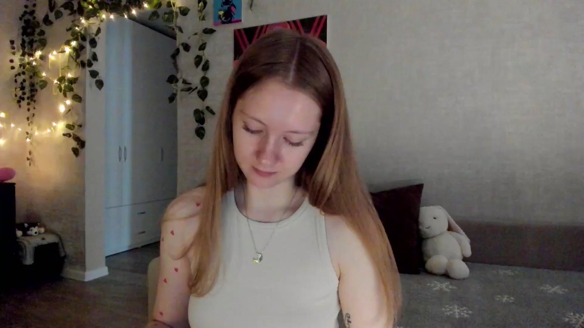 Gallery image thumbnail from mnialice's myfreecams stream on, 11/02/2025, 04:03 image 10 of 20