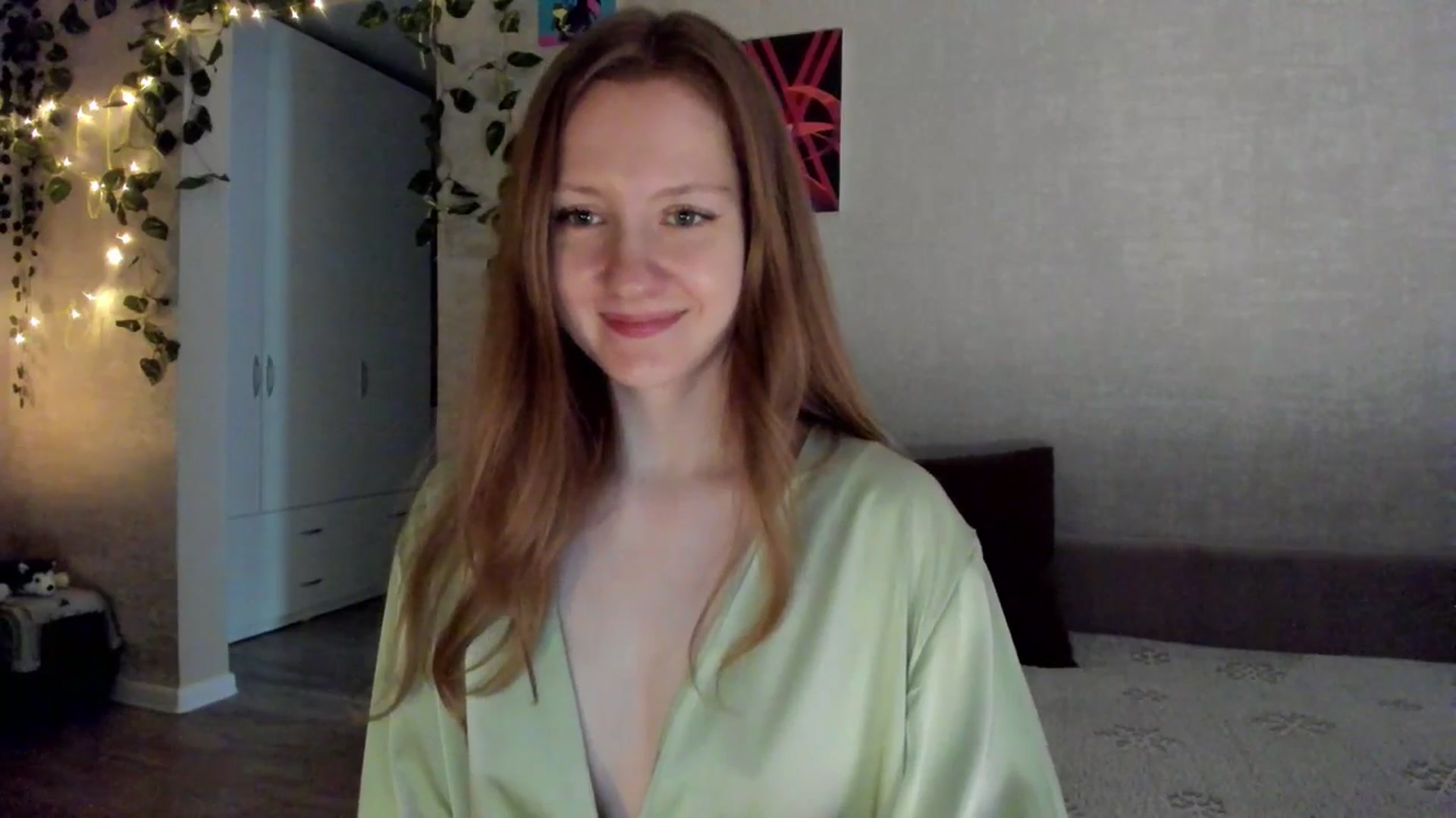 Gallery image thumbnail from mnialice's myfreecams stream on, 11/12/2025, 04:36 image 10 of 20