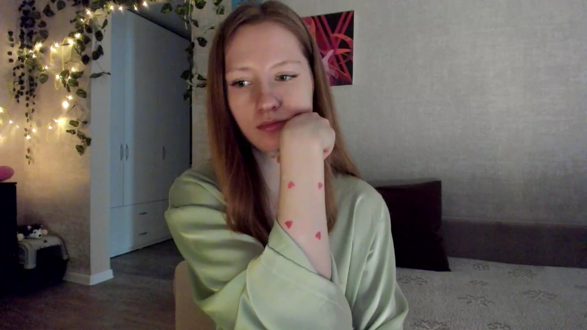 Gallery image thumbnail from mnialice's myfreecams stream on, 11/12/2025, 04:36 image 14 of 20