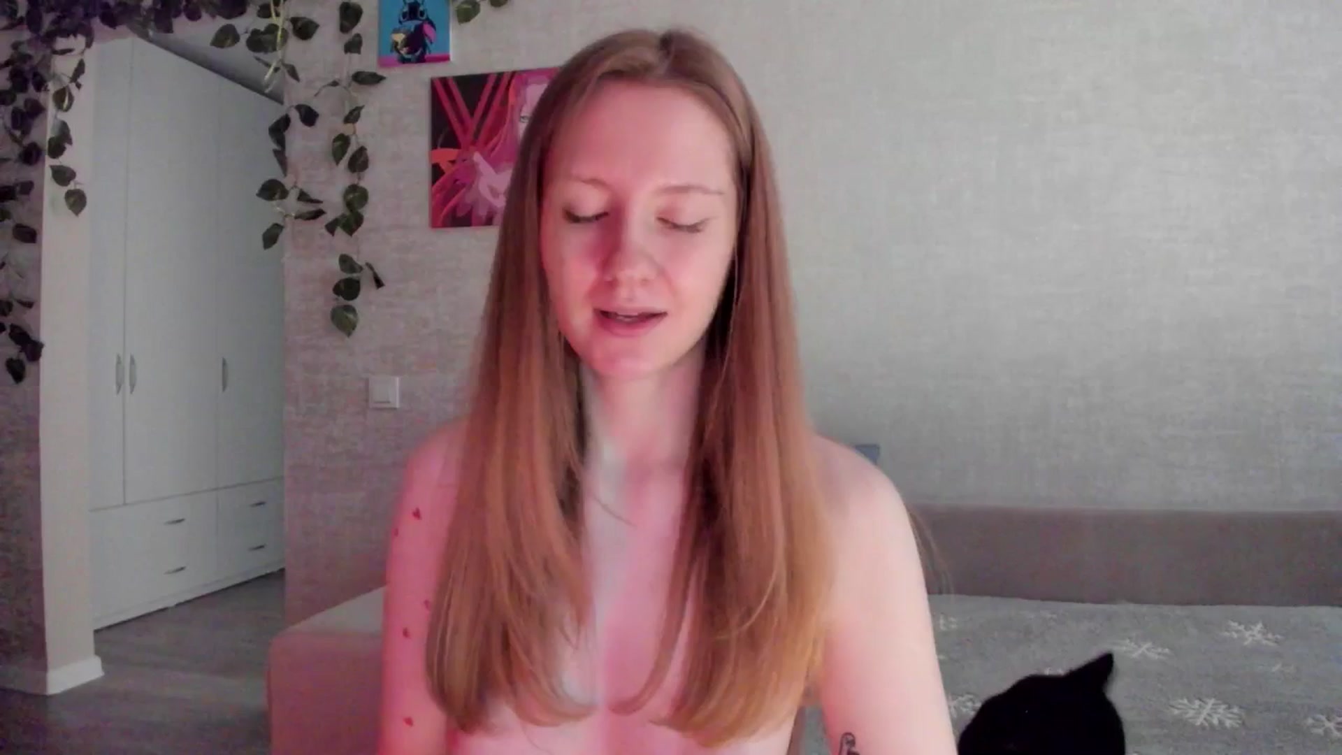 Gallery image thumbnail from mnialice's myfreecams stream on, 11/16/2025, 06:23 image 11 of 20