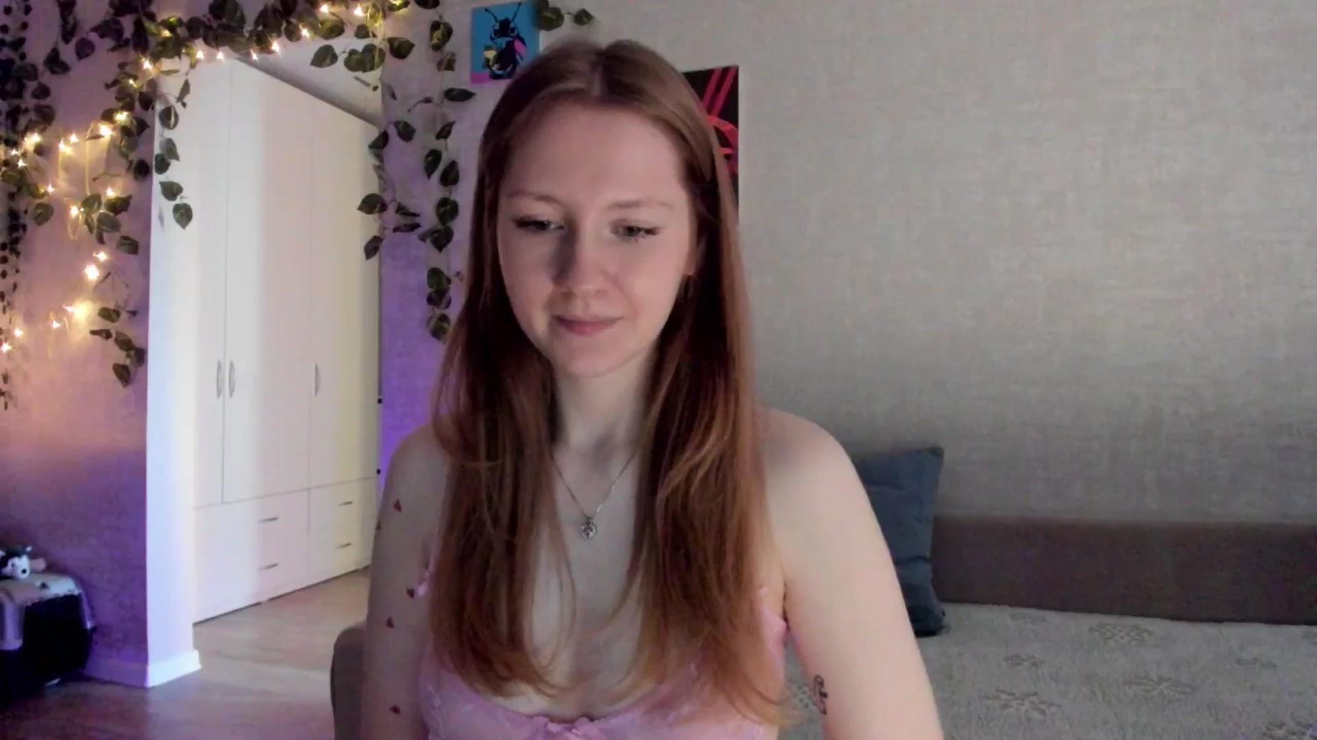 Gallery image thumbnail from mnialice's myfreecams stream on, 11/30/2025, 04:33 image 1 of 20