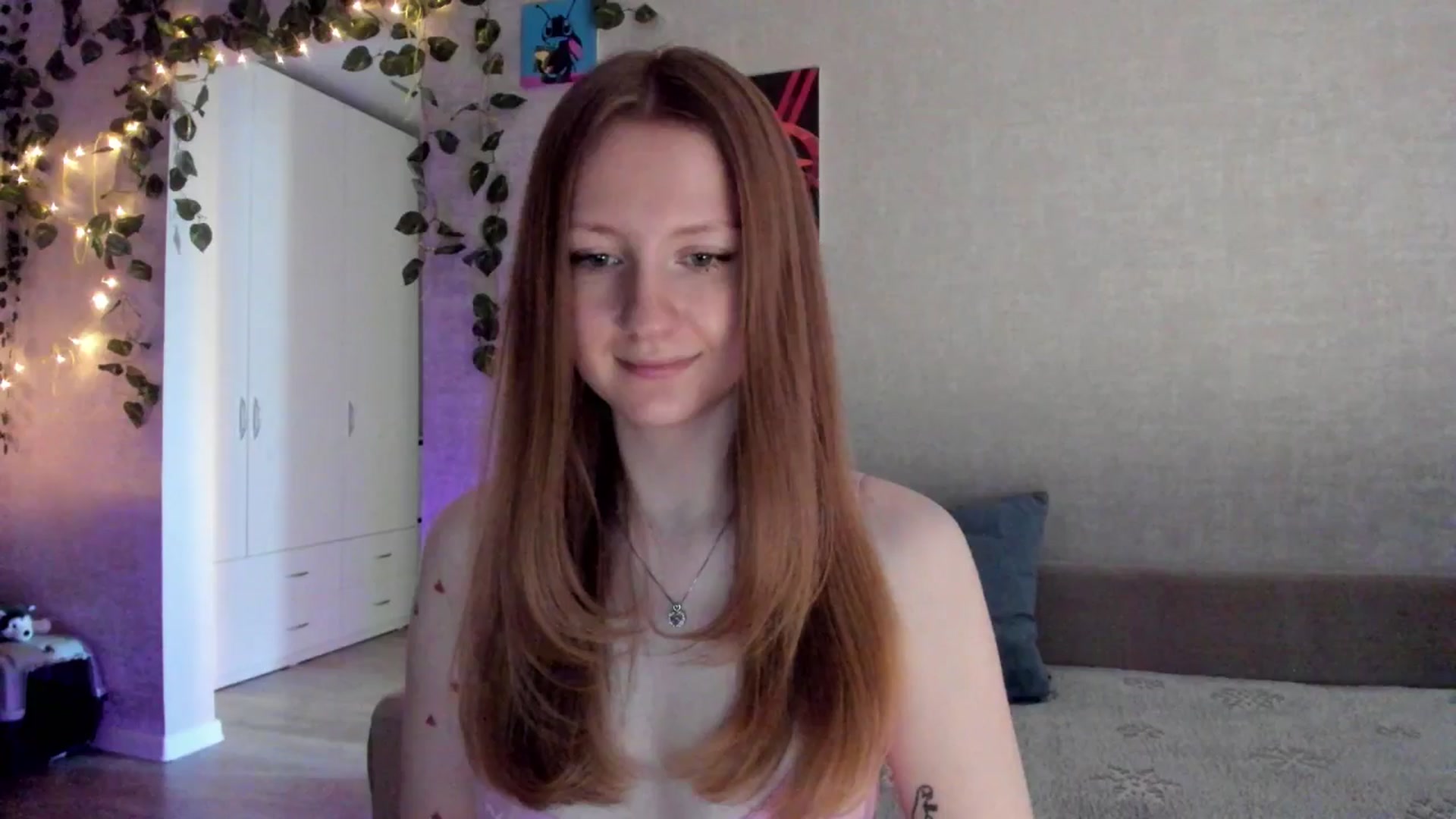 Gallery image thumbnail from mnialice's myfreecams stream on, 11/30/2025, 04:33 image 10 of 20