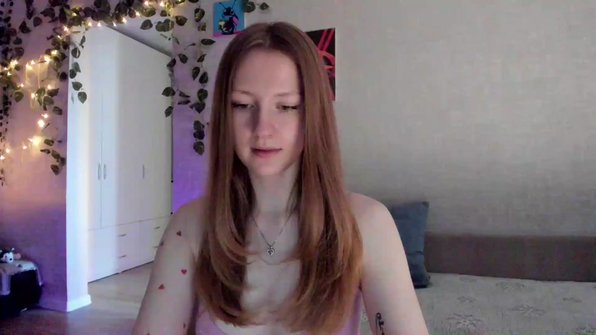Gallery image thumbnail from mnialice's myfreecams stream on, 11/30/2025, 04:33 image 9 of 20