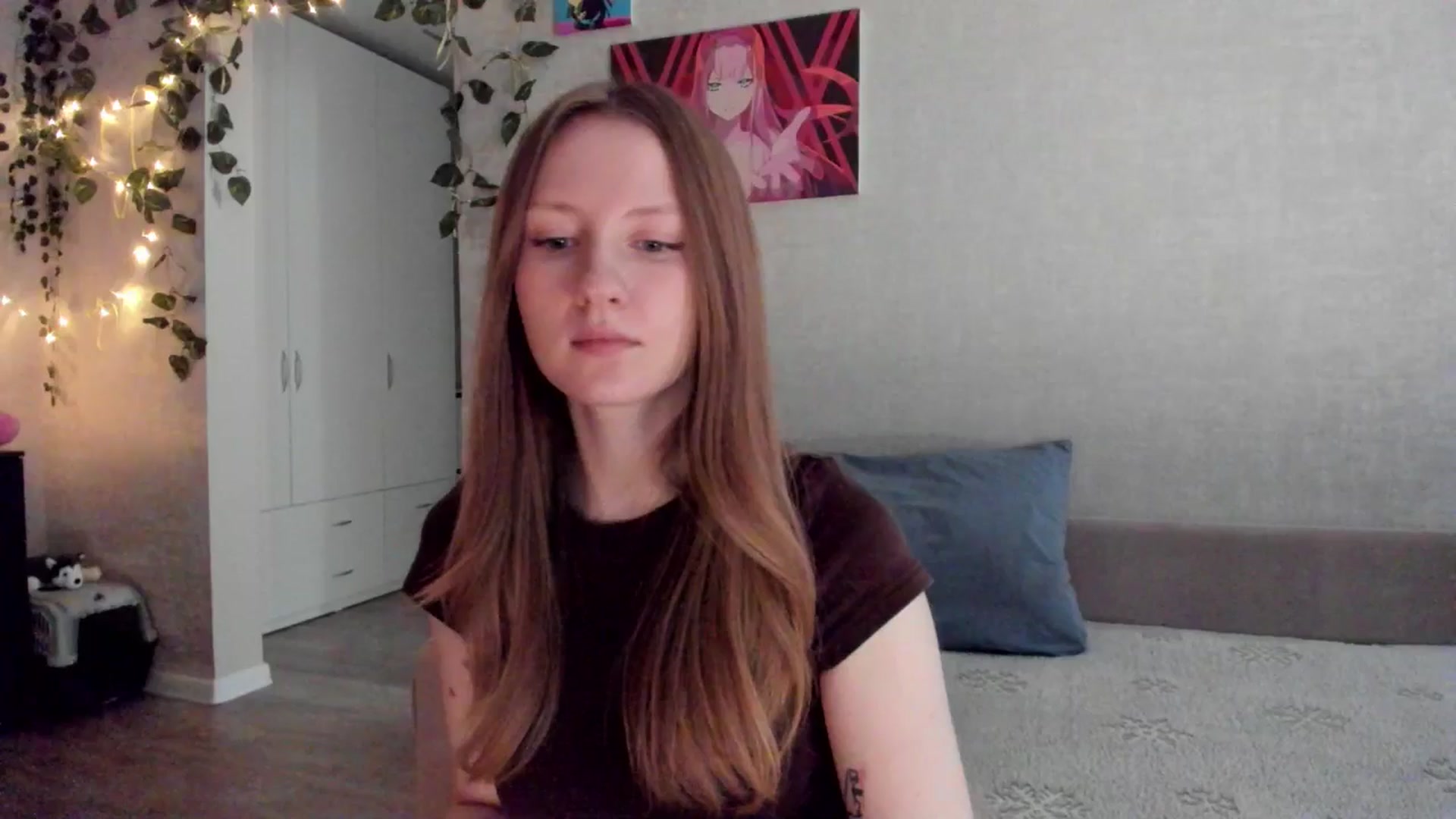 Gallery image thumbnail from mnialice's myfreecams stream on, 12/01/2025, 04:41 image 15 of 20