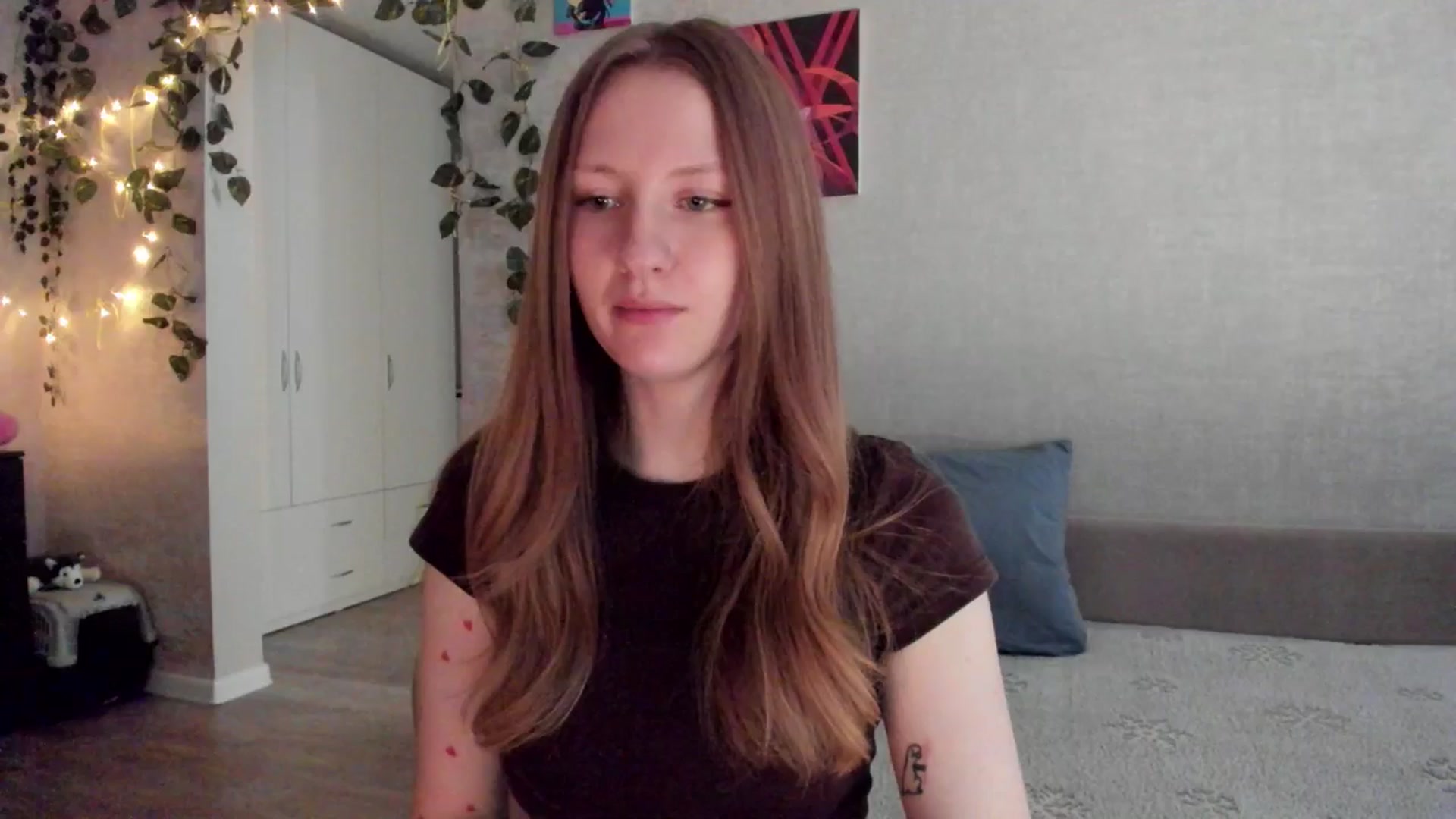 Gallery image thumbnail from mnialice's myfreecams stream on, 12/01/2025, 04:41 image 9 of 20