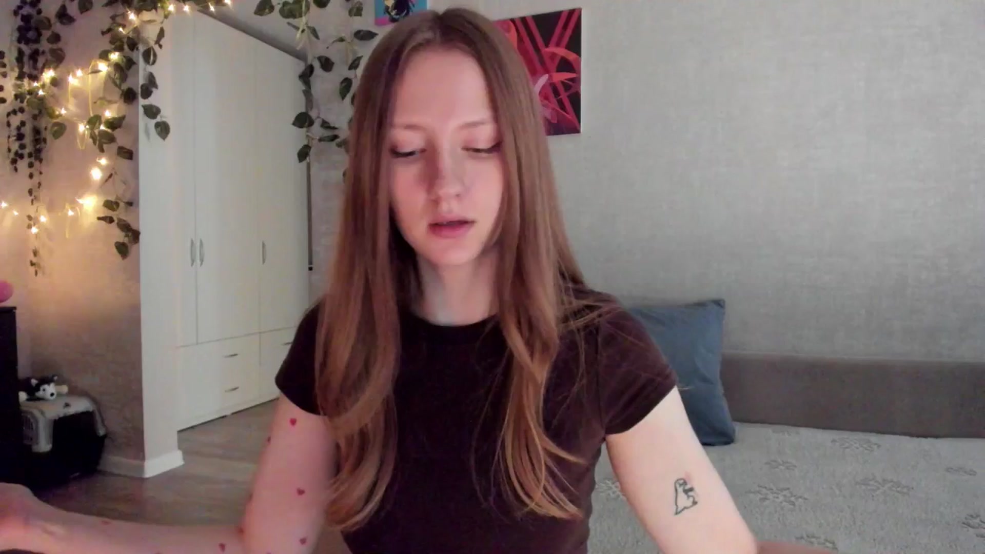 Gallery image thumbnail from mnialice's myfreecams stream on, 12/01/2025, 04:41 image 7 of 20