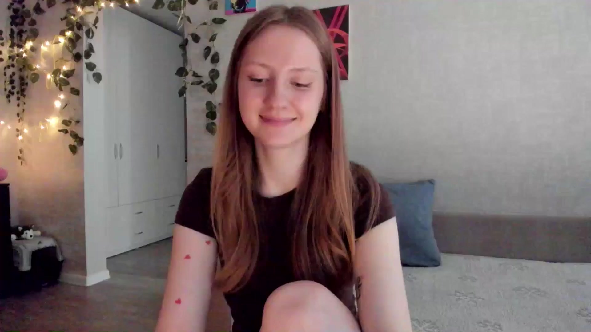 Gallery image thumbnail from mnialice's myfreecams stream on, 12/01/2025, 04:41 image 20 of 20