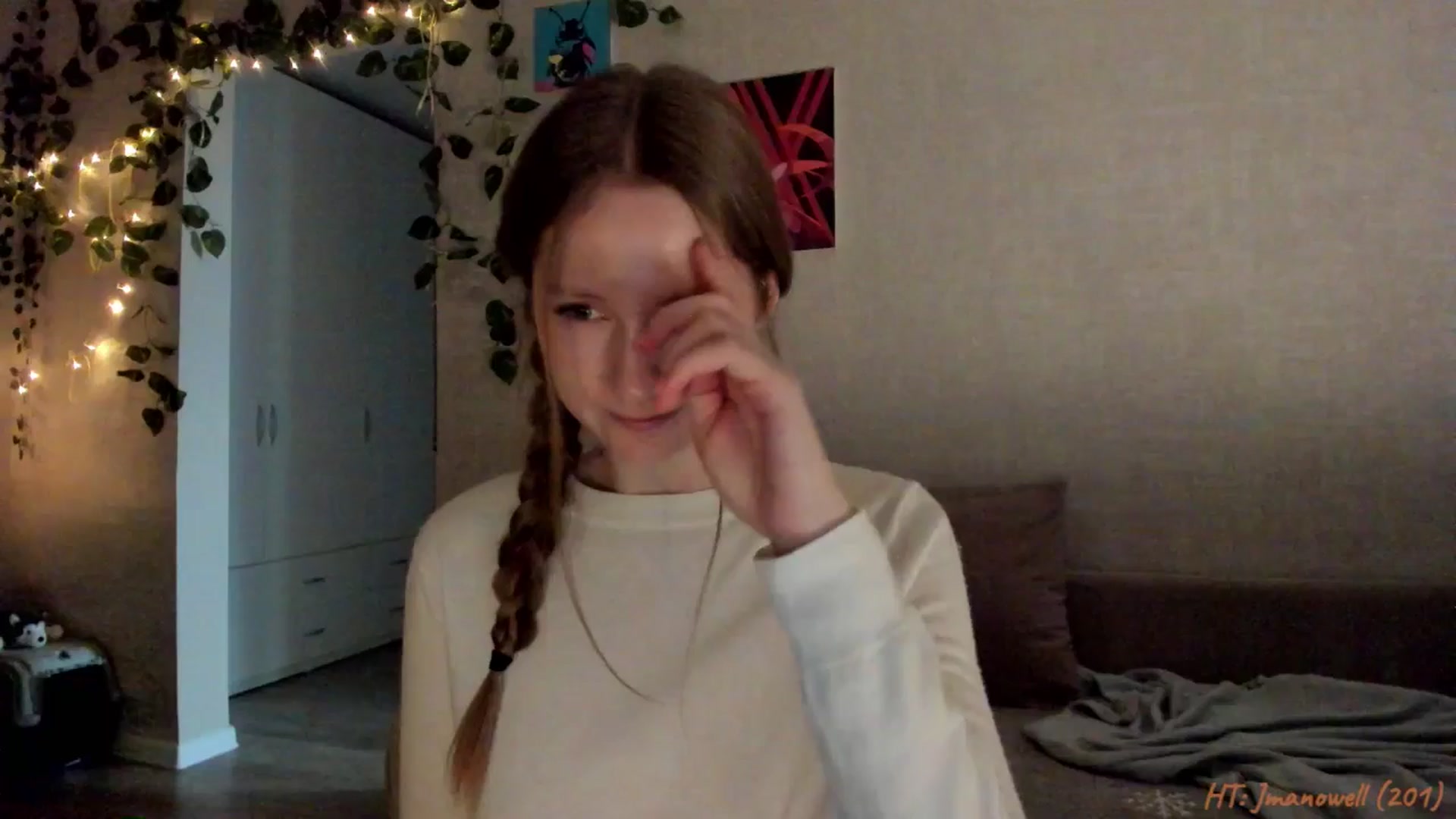 Gallery image thumbnail from mnialice's myfreecams stream on, 12/31/2025, 04:37 image 18 of 20