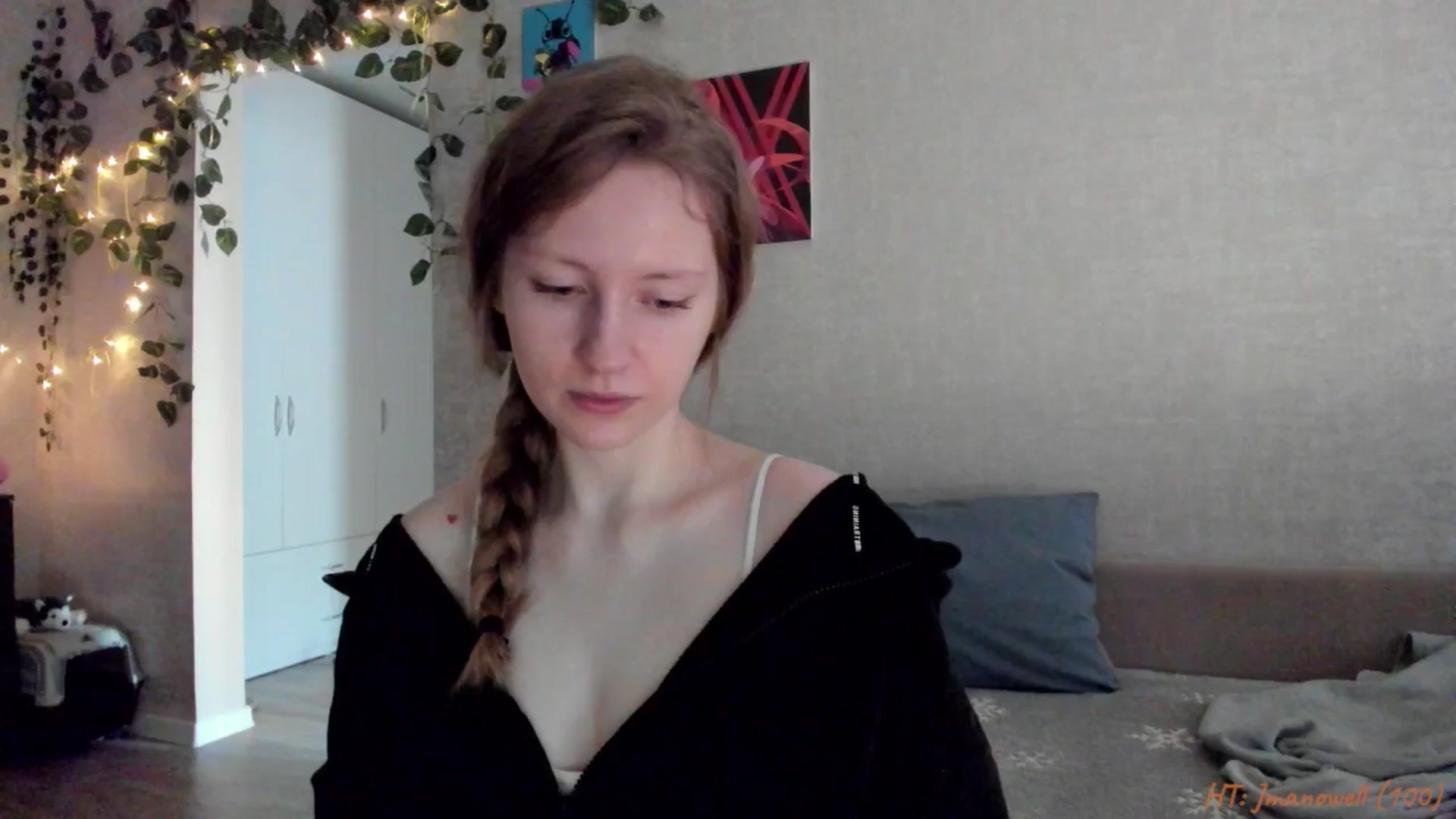 Gallery image thumbnail from mnialice's myfreecams stream on, 01/03/2026, 05:28 image 7 of 20