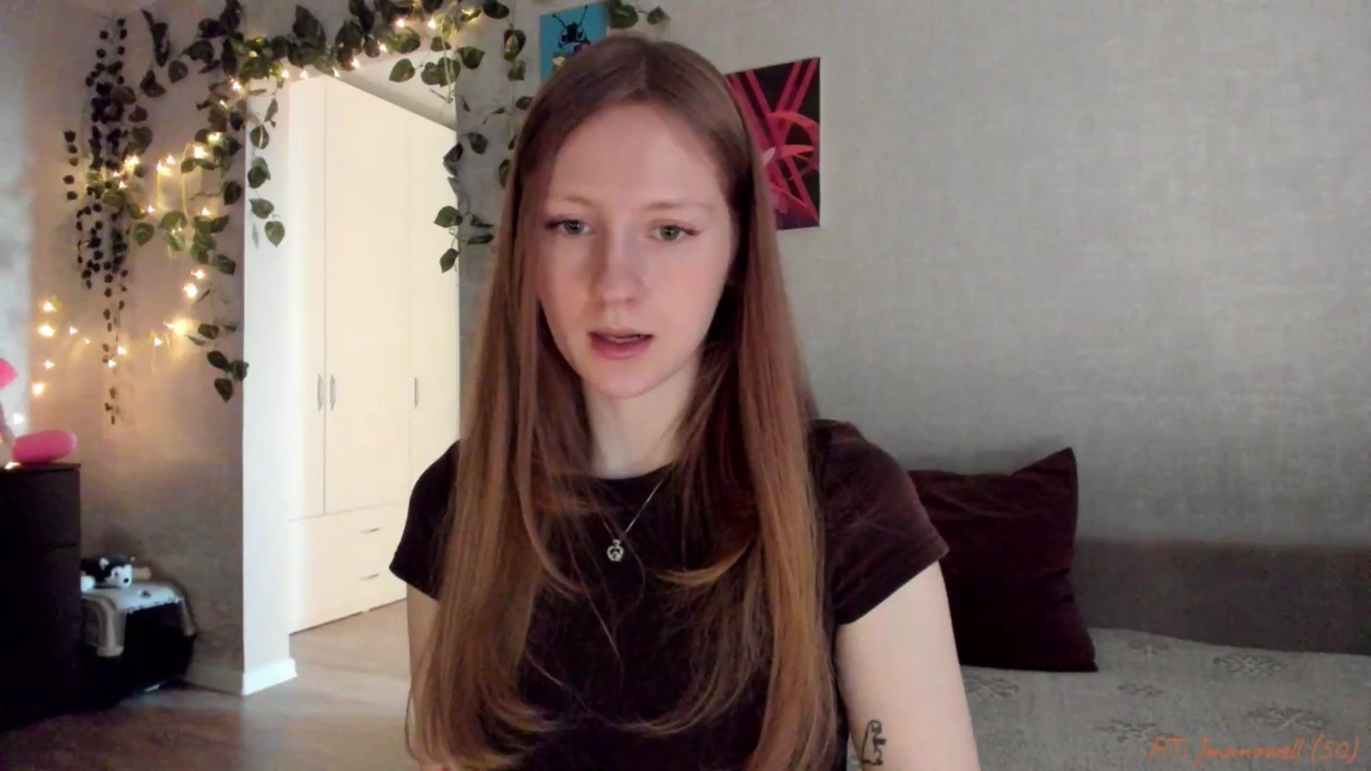 Gallery image thumbnail from mnialice's myfreecams stream on, 01/11/2026, 05:45 image 5 of 20