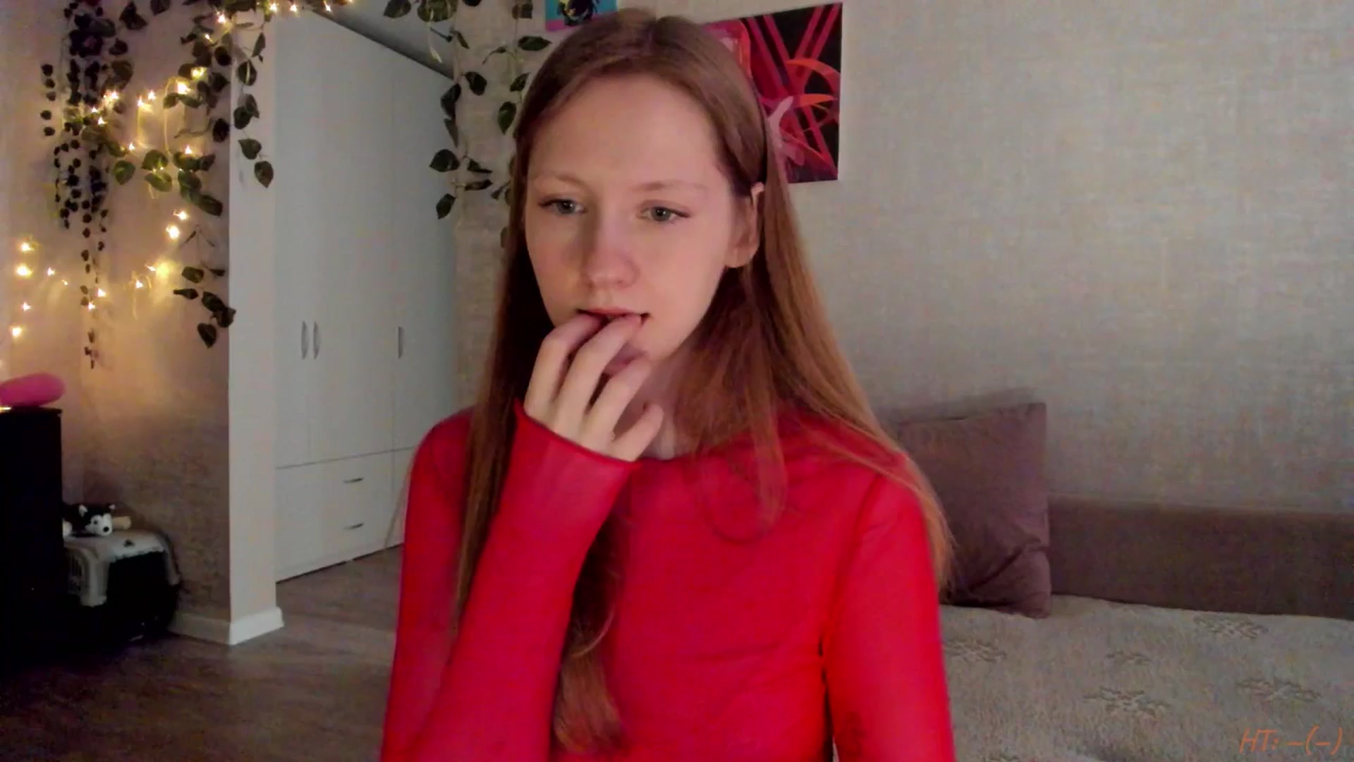 Gallery image thumbnail from mnialice's myfreecams stream on, 01/26/2026, 04:32 image 10 of 20