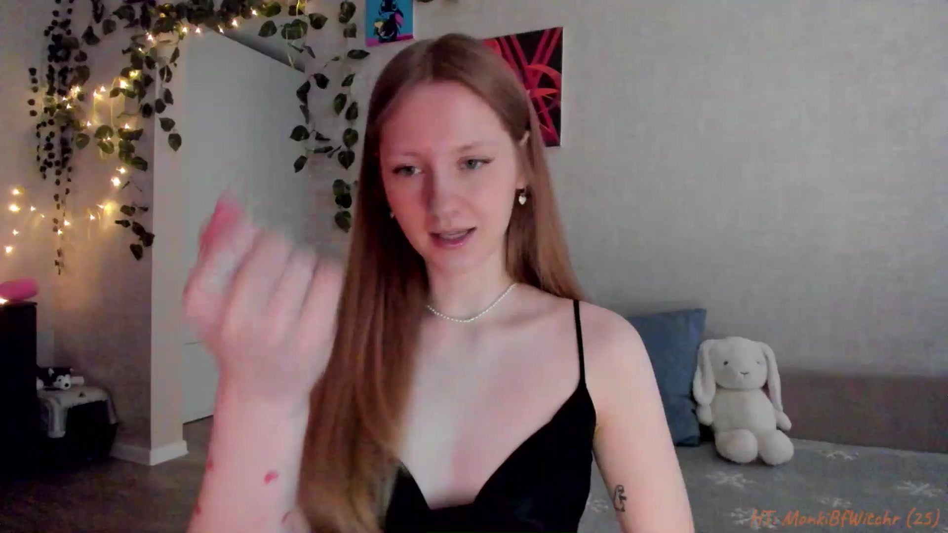 Gallery image thumbnail from mnialice's myfreecams stream on, 01/31/2026, 05:33 image 9 of 20