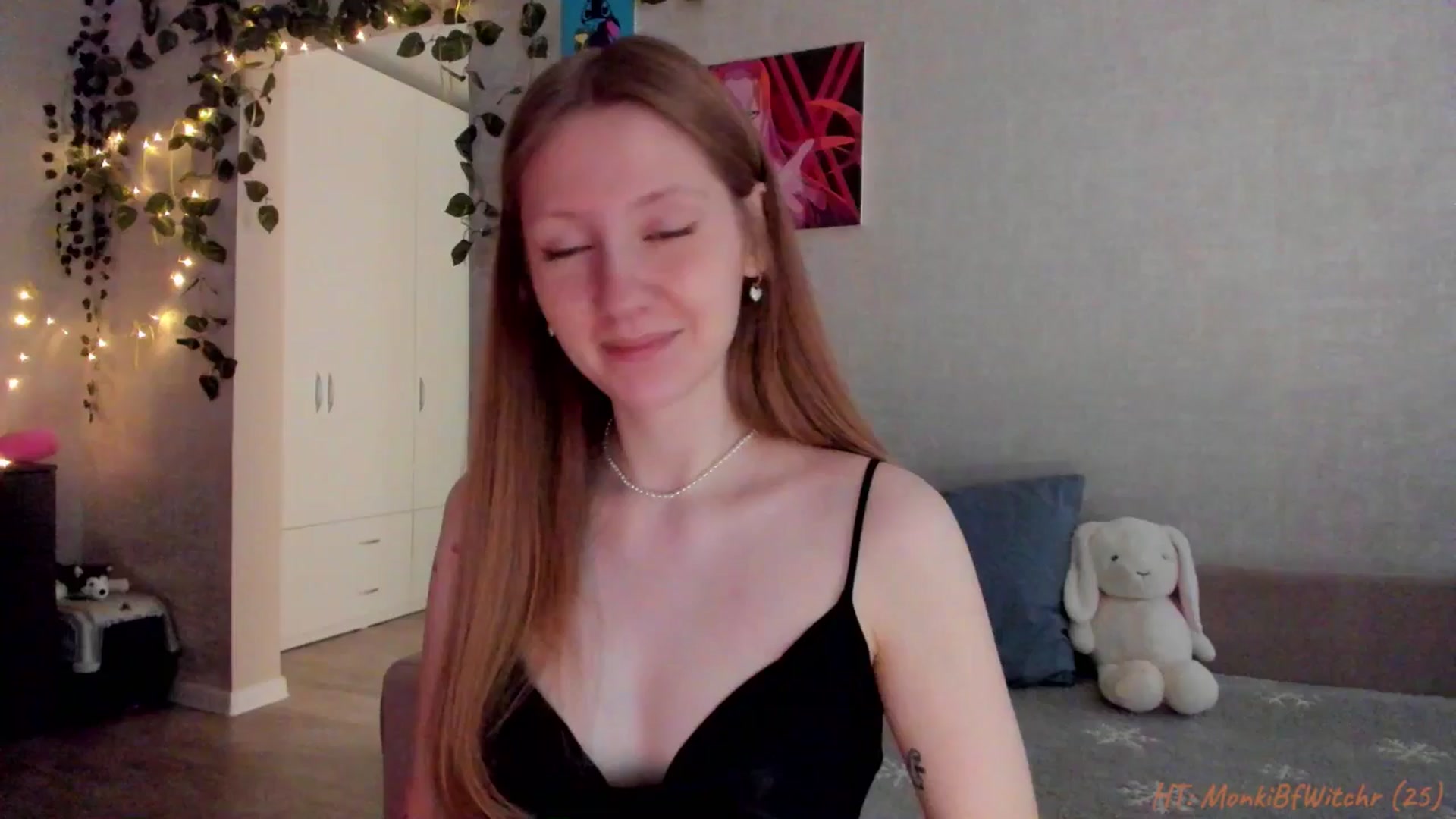 Gallery image thumbnail from mnialice's myfreecams stream on, 01/31/2026, 05:33 image 3 of 20