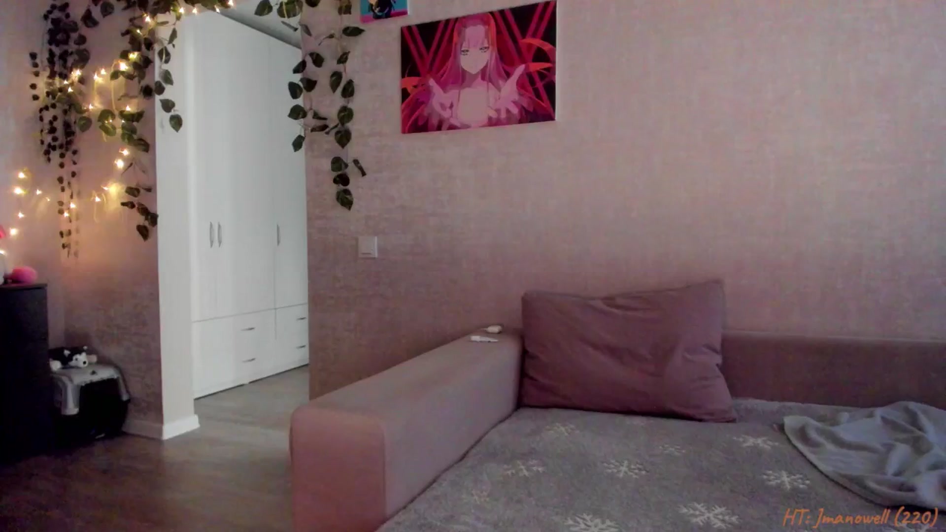 Gallery image thumbnail from mnialice's myfreecams stream on, 02/19/2026, 04:40 image 16 of 20
