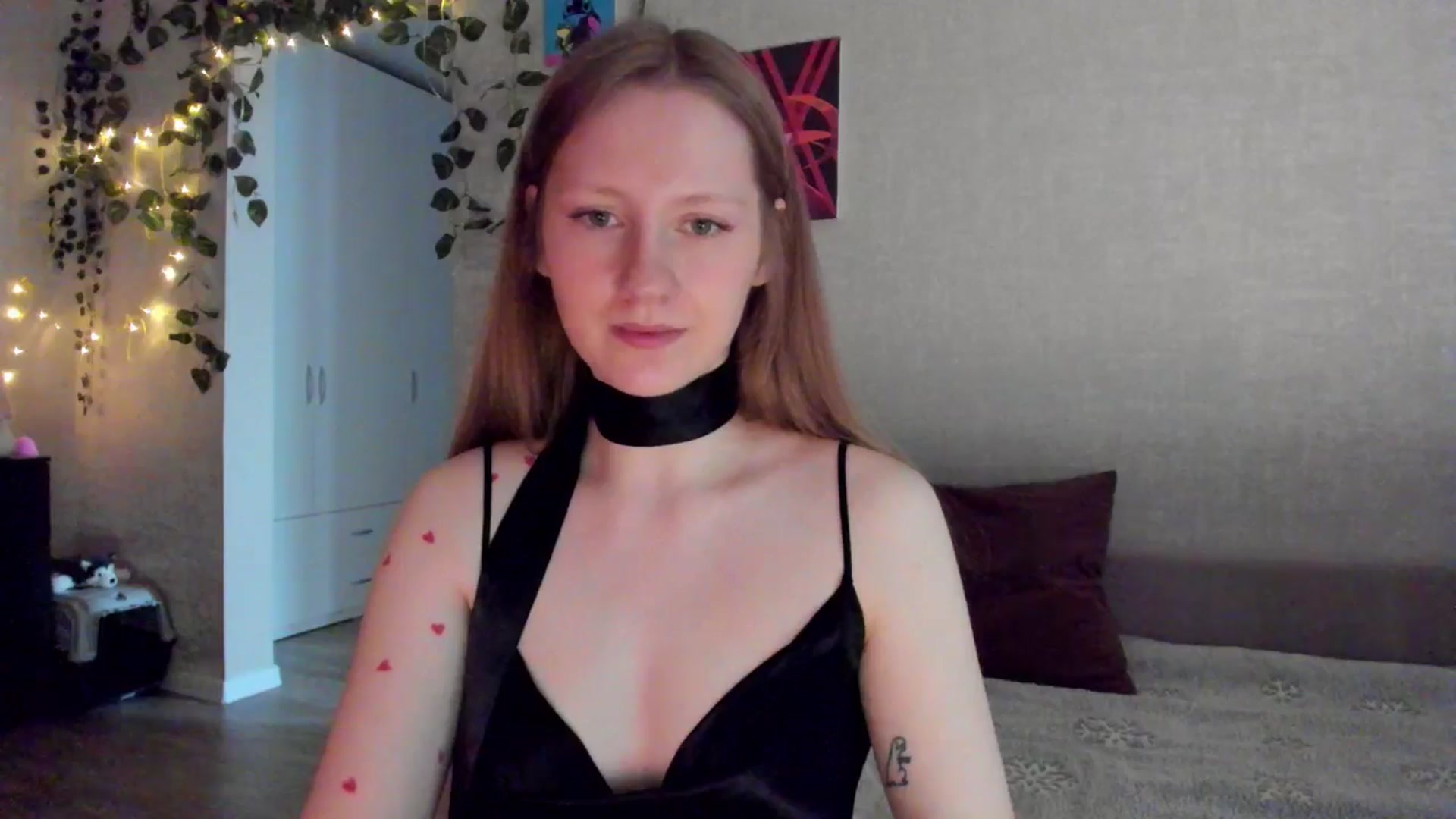 Gallery image thumbnail from mnialice's myfreecams stream on, 03/13/2026, 04:02 image 2 of 20