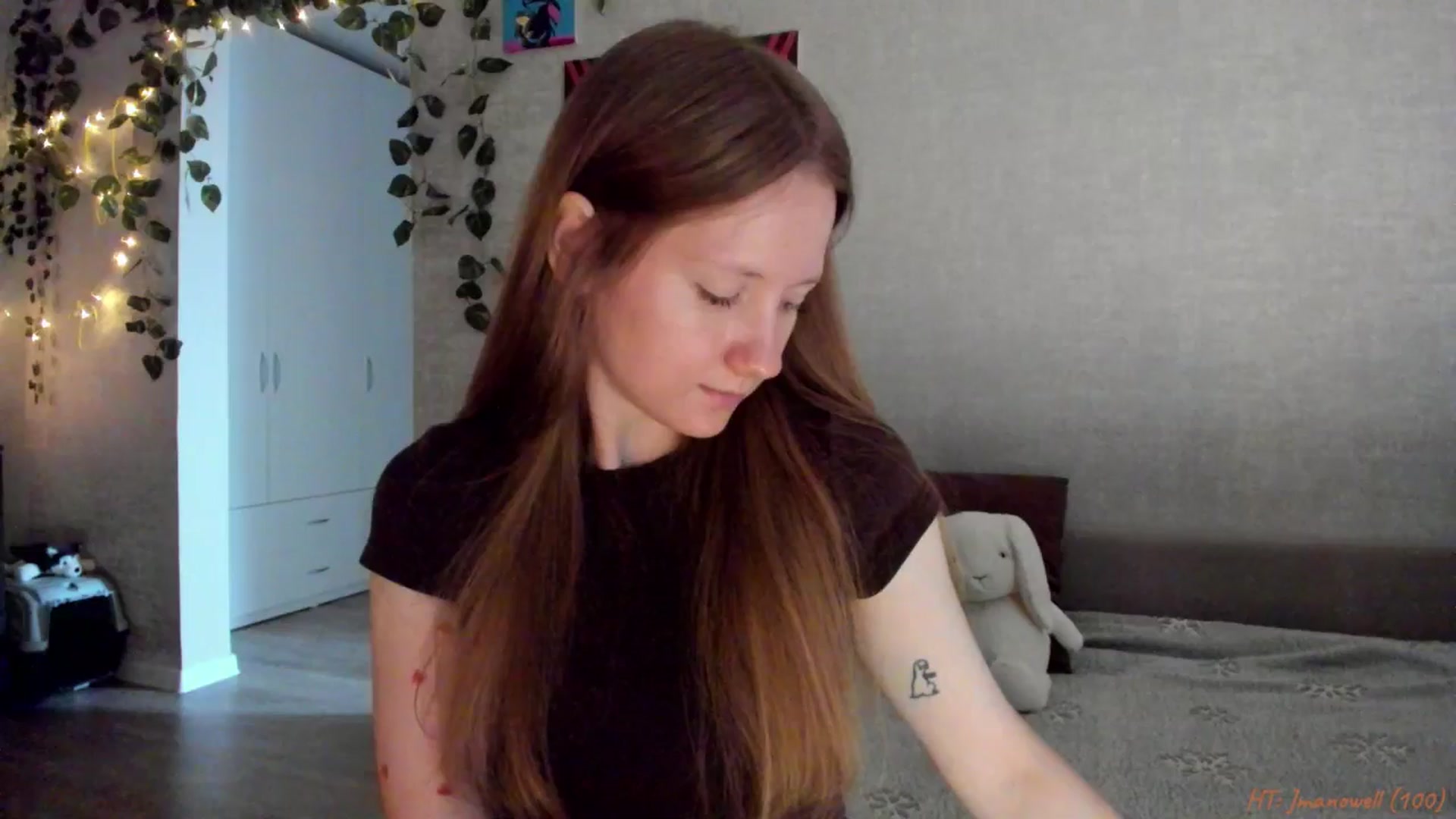 Gallery image thumbnail from mnialice's myfreecams stream on, 03/15/2026, 04:02 image 10 of 20