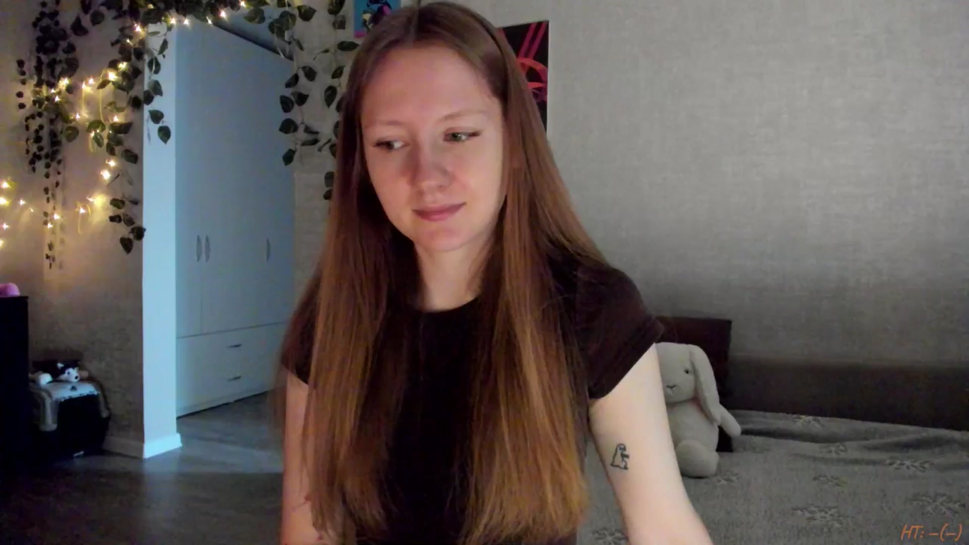 Gallery image thumbnail from mnialice's myfreecams stream on, 03/15/2026, 04:02 image 1 of 20