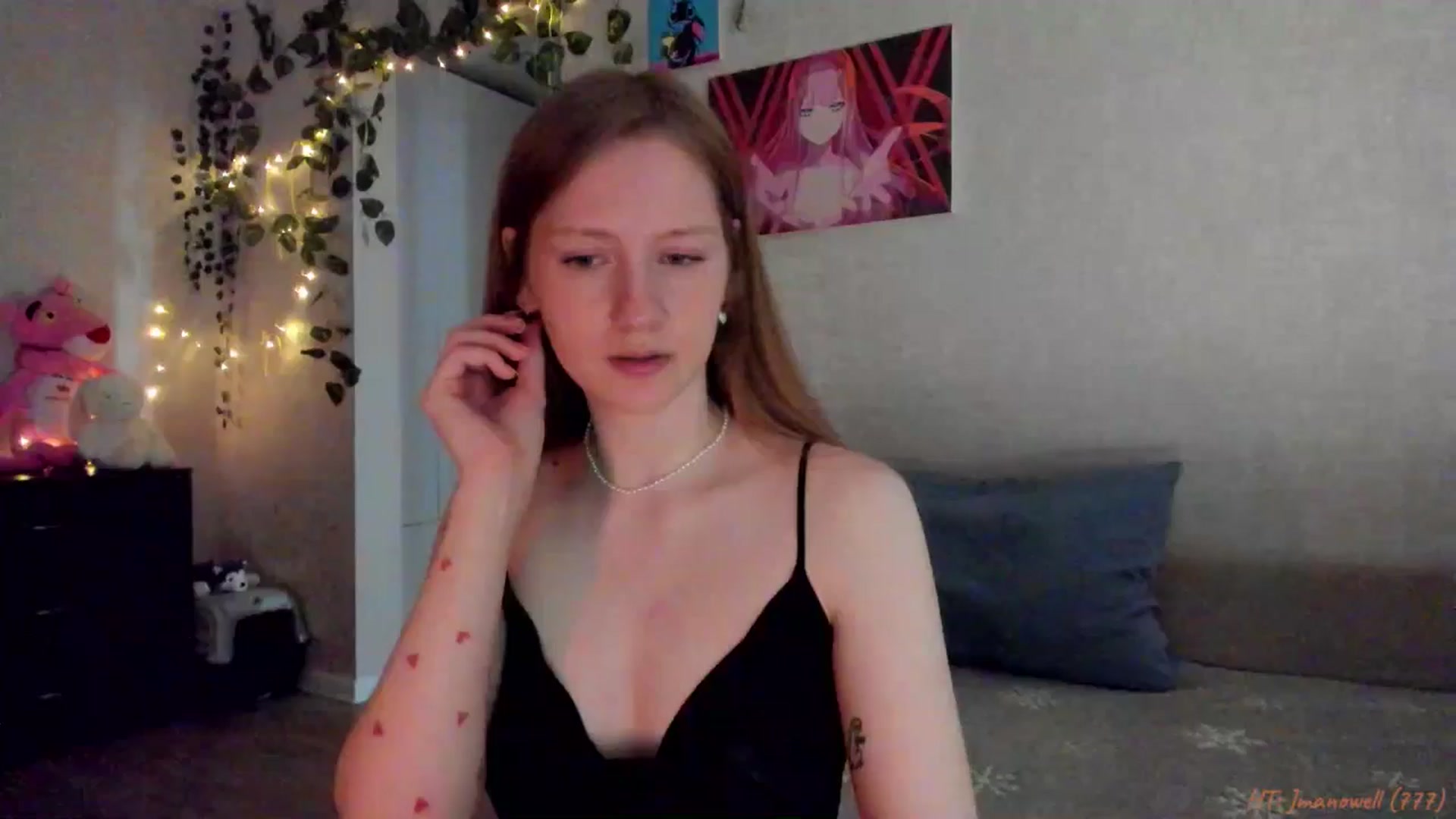 Gallery image thumbnail from mnialice's myfreecams stream on, 04/12/2026, 04:31 image 6 of 20