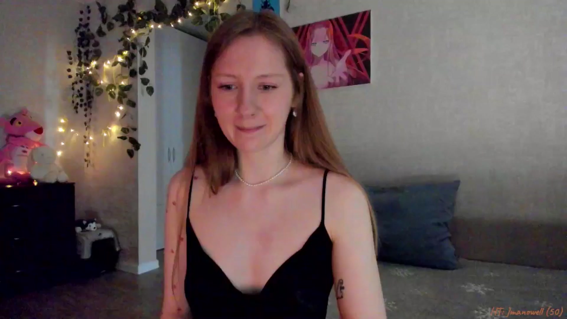 Gallery image thumbnail from mnialice's myfreecams stream on, 04/12/2026, 04:31 image 3 of 20