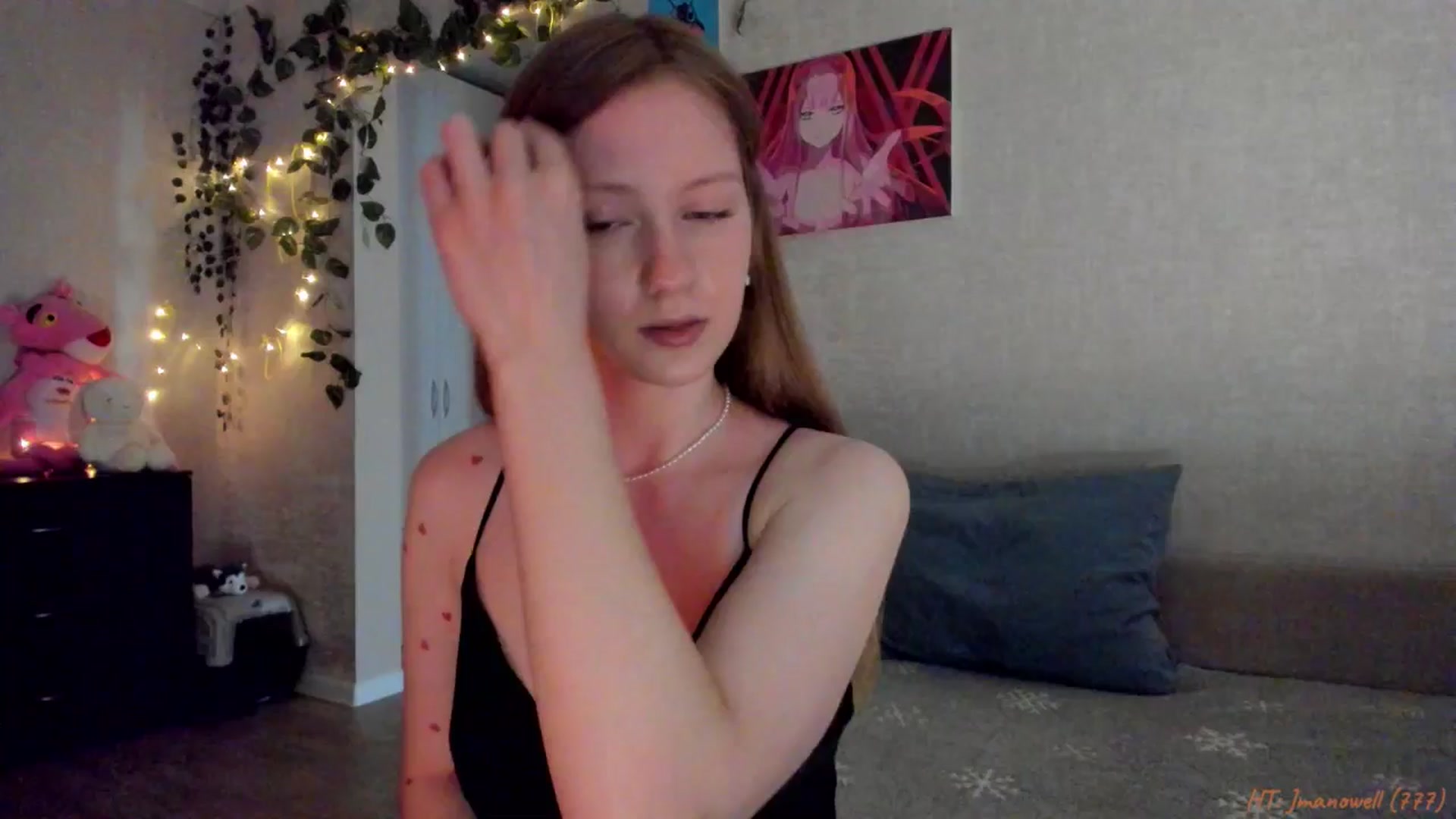 Gallery image thumbnail from mnialice's myfreecams stream on, 04/12/2026, 04:31 image 4 of 20