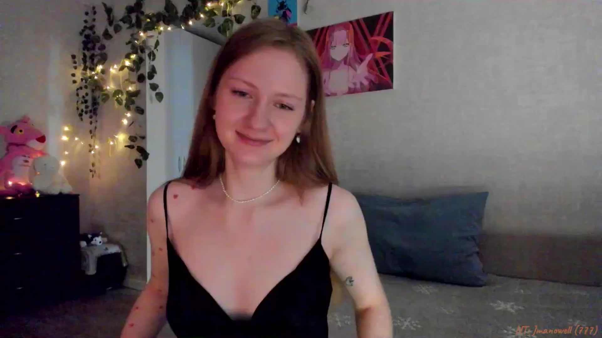 Gallery image thumbnail from mnialice's myfreecams stream on, 04/12/2026, 04:31 image 12 of 20
