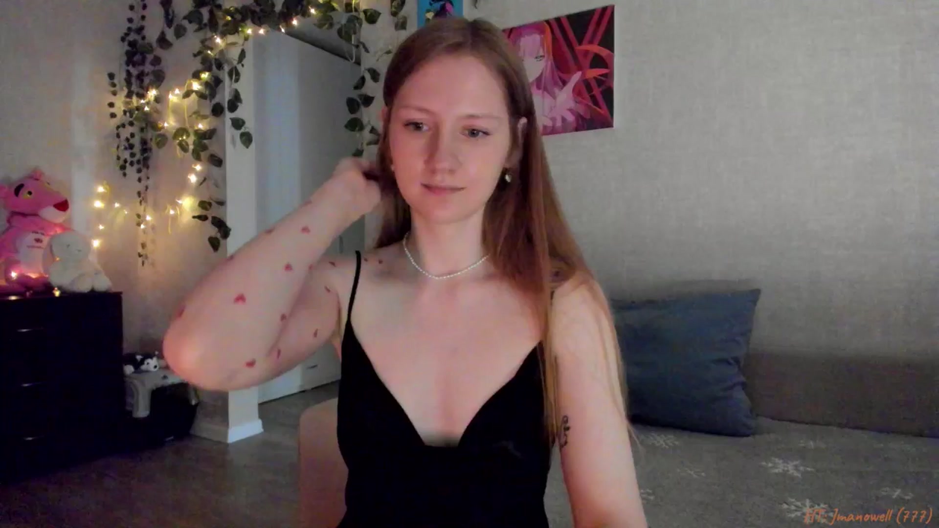Gallery image thumbnail from mnialice's myfreecams stream on, 04/12/2026, 04:31 image 19 of 20