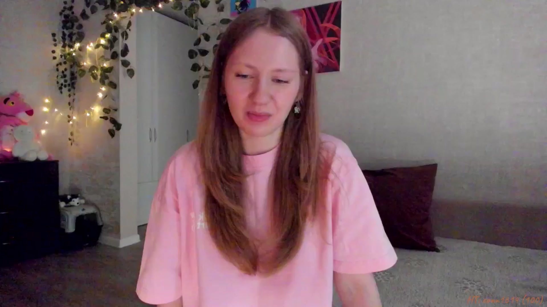 Gallery image thumbnail from mnialice's myfreecams stream on, 04/19/2026, 04:30 image 2 of 20