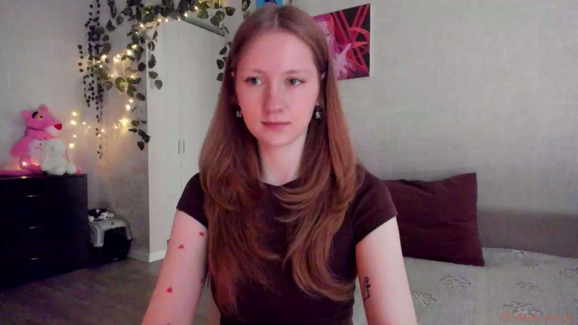Gallery image thumbnail from mnialice's myfreecams stream on, 04/20/2026, 03:33 image 8 of 20