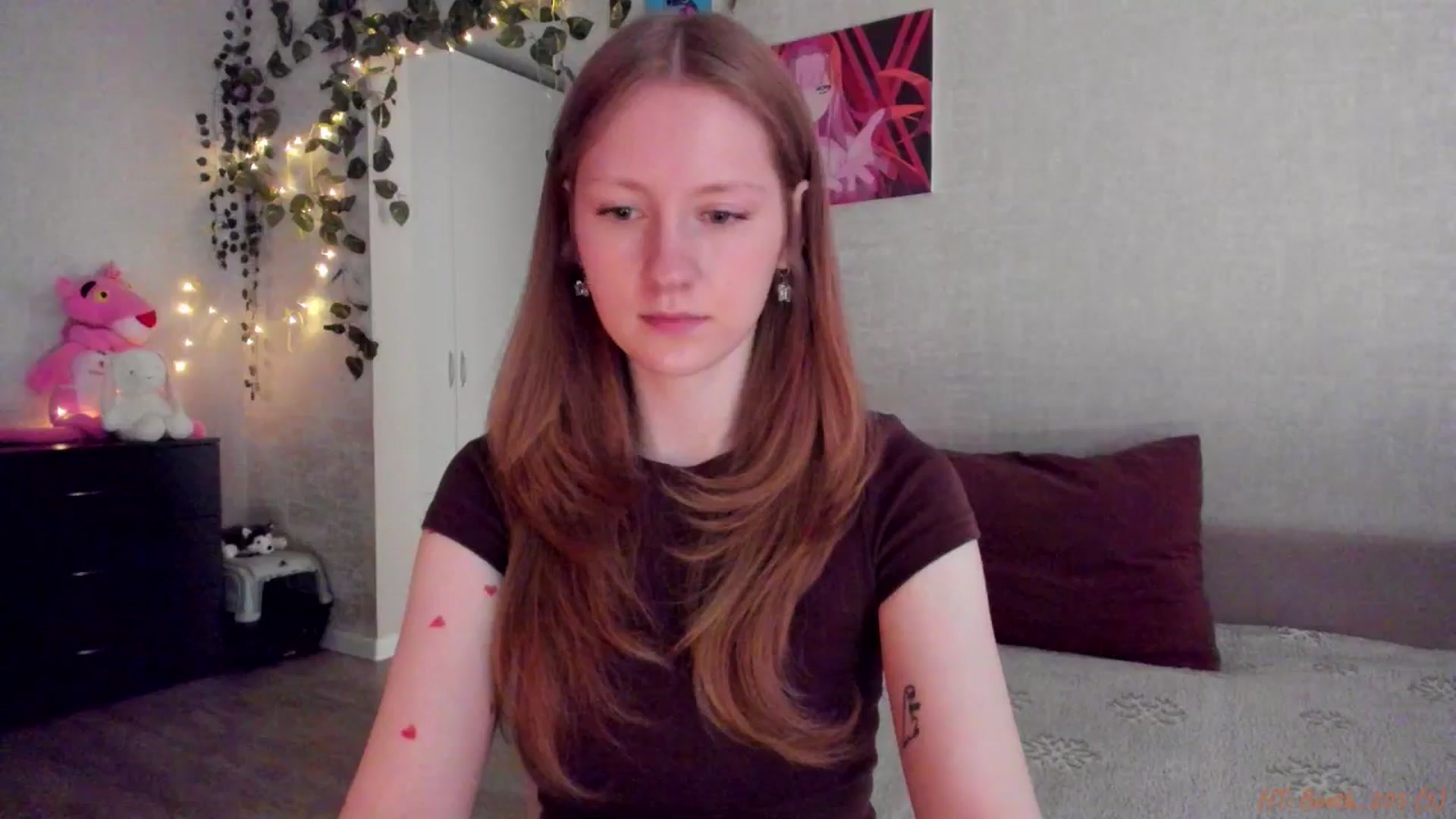 Gallery image thumbnail from mnialice's myfreecams stream on, 04/20/2026, 03:33 image 13 of 20