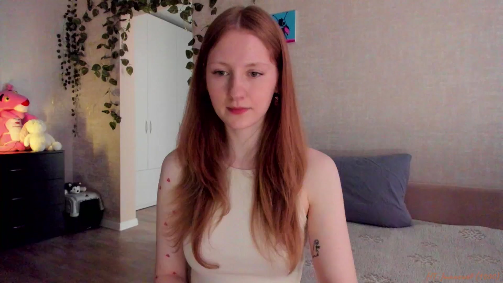 Gallery image thumbnail from mnialice's myfreecams stream on, 04/27/2026, 03:53 image 13 of 20