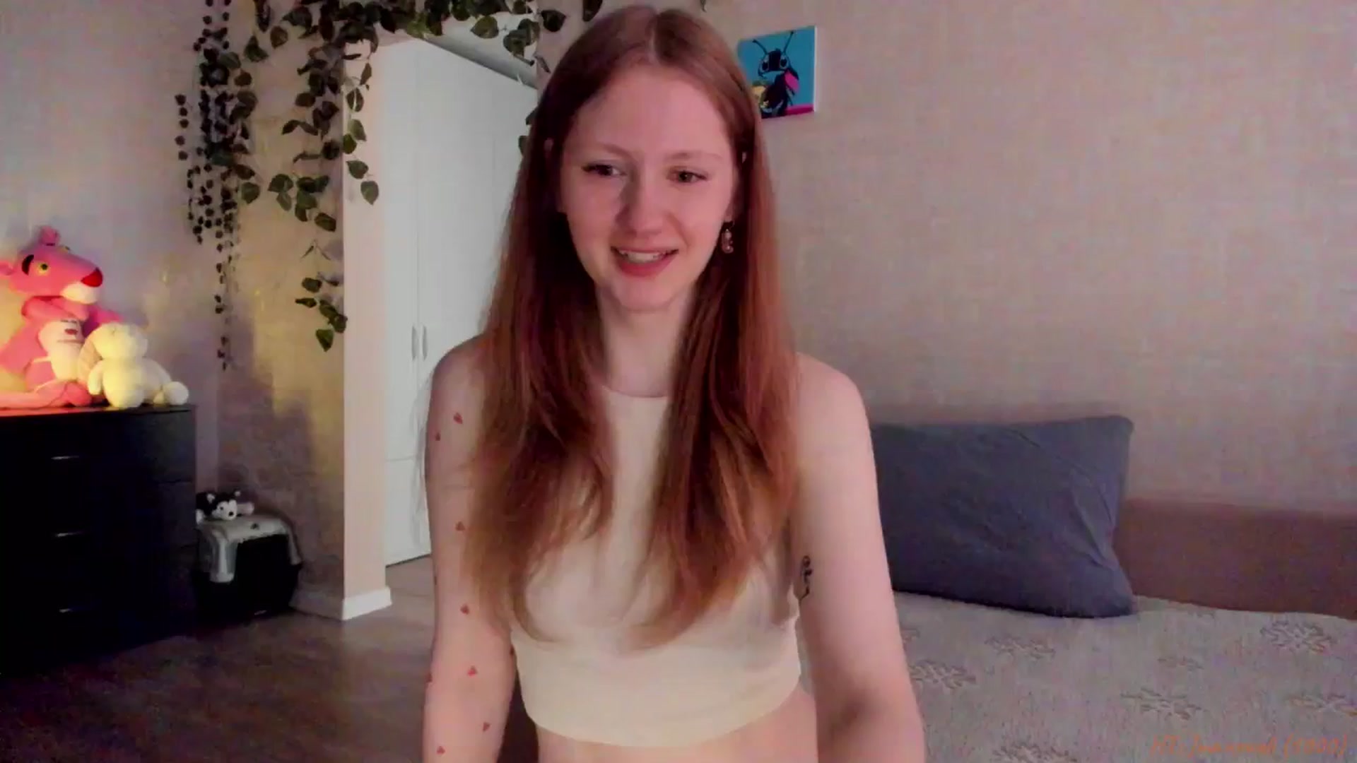 Gallery image thumbnail from mnialice's myfreecams stream on, 04/27/2026, 03:53 image 19 of 20