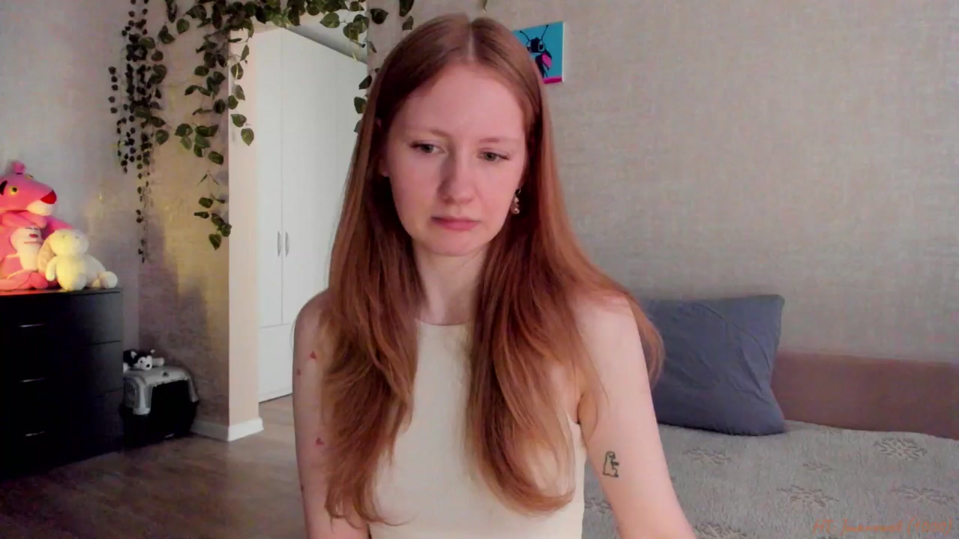 Gallery image thumbnail from mnialice's myfreecams stream on, 04/27/2026, 03:53 image 3 of 20
