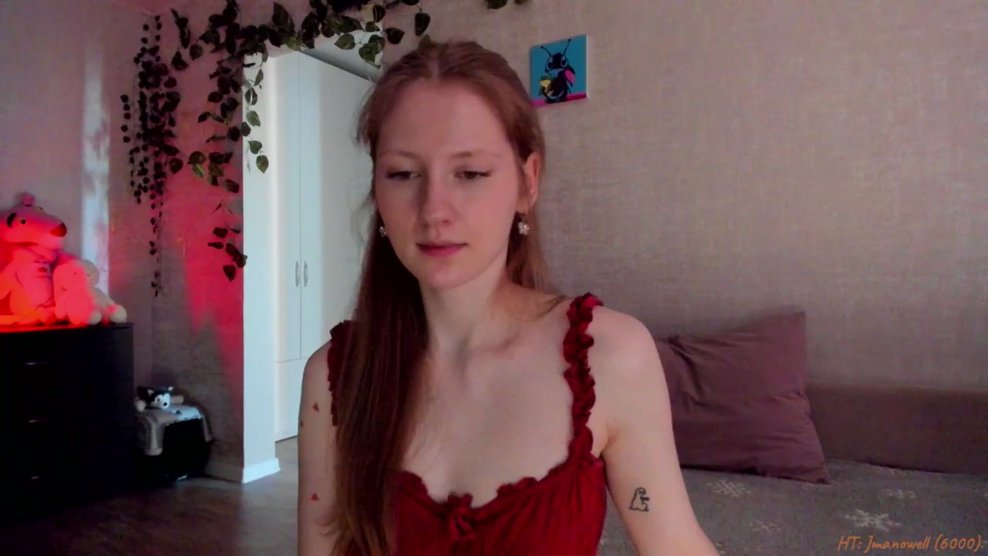 Gallery image thumbnail from mnialice's myfreecams stream on, 05/01/2026, 04:33 image 15 of 20
