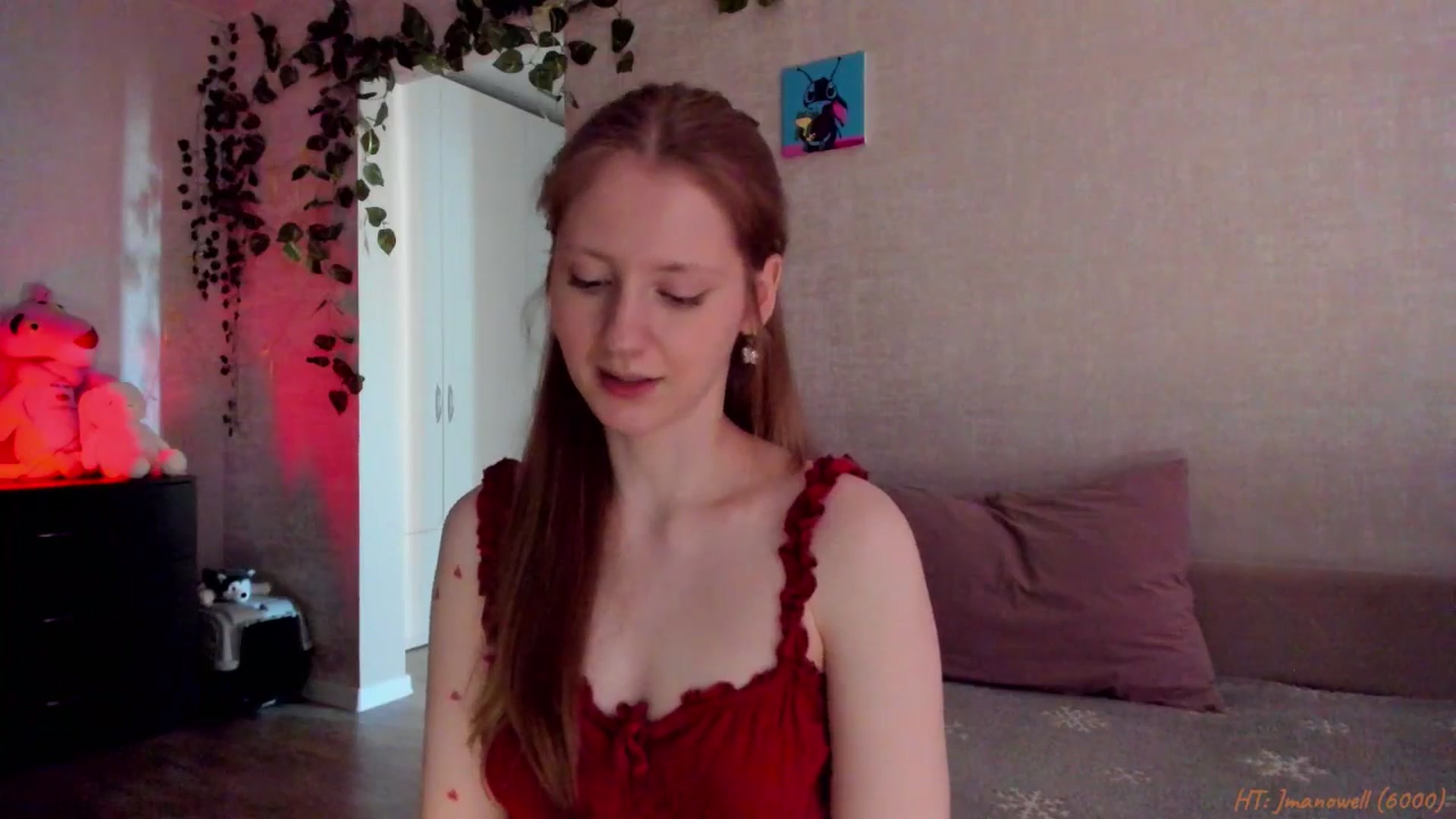 Gallery image thumbnail from mnialice's myfreecams stream on, 05/01/2026, 04:33 image 10 of 20
