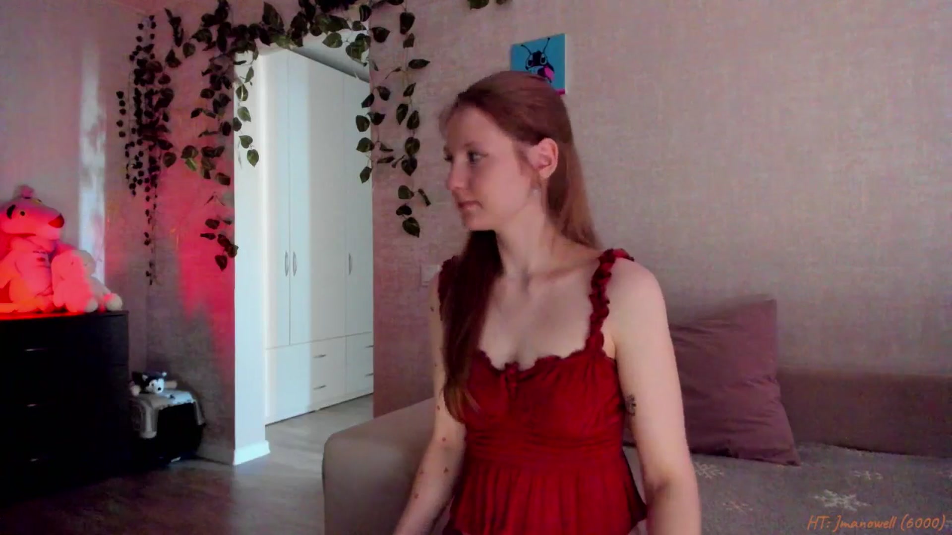 Gallery image thumbnail from mnialice's myfreecams stream on, 05/01/2026, 04:33 image 18 of 20